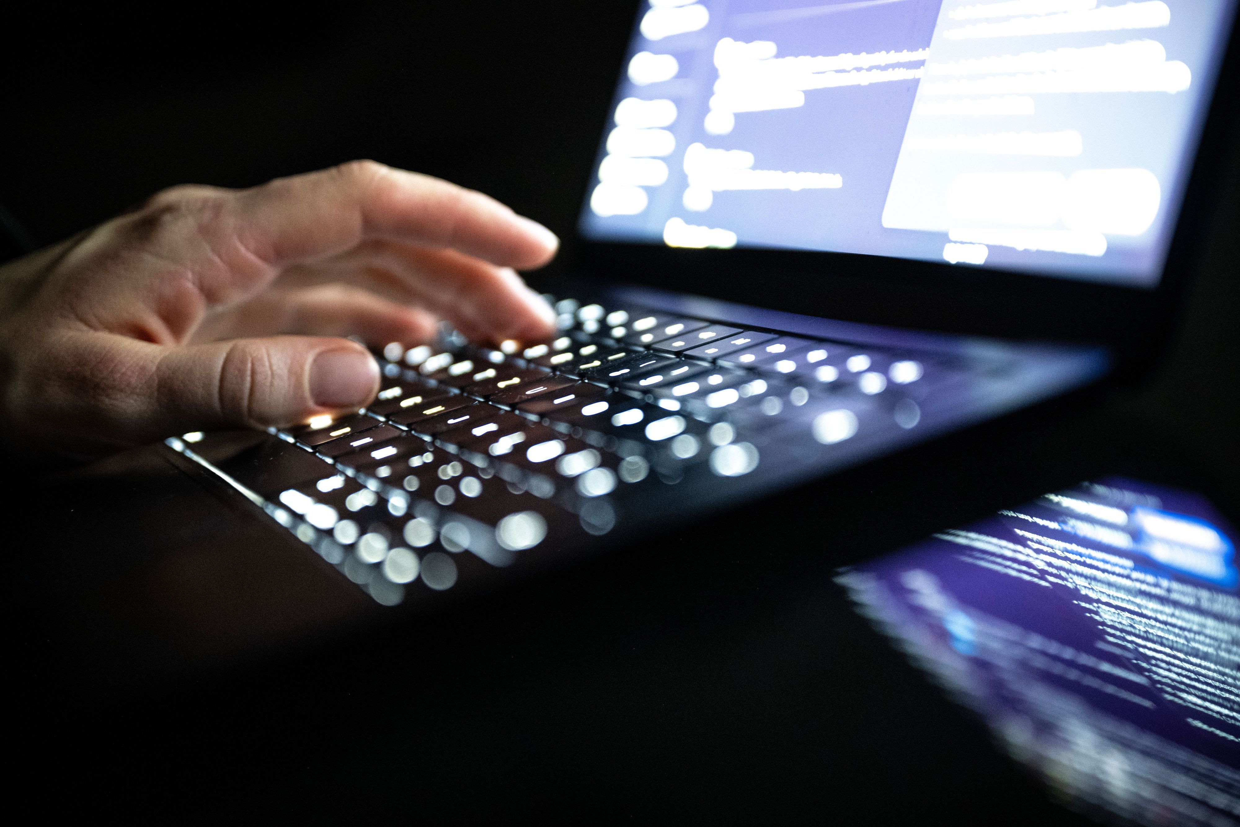 Die Störung machte zahlreiche Websites mit „.de“-Adressendung zeitweise unerreichbar. (Symbolbild)
