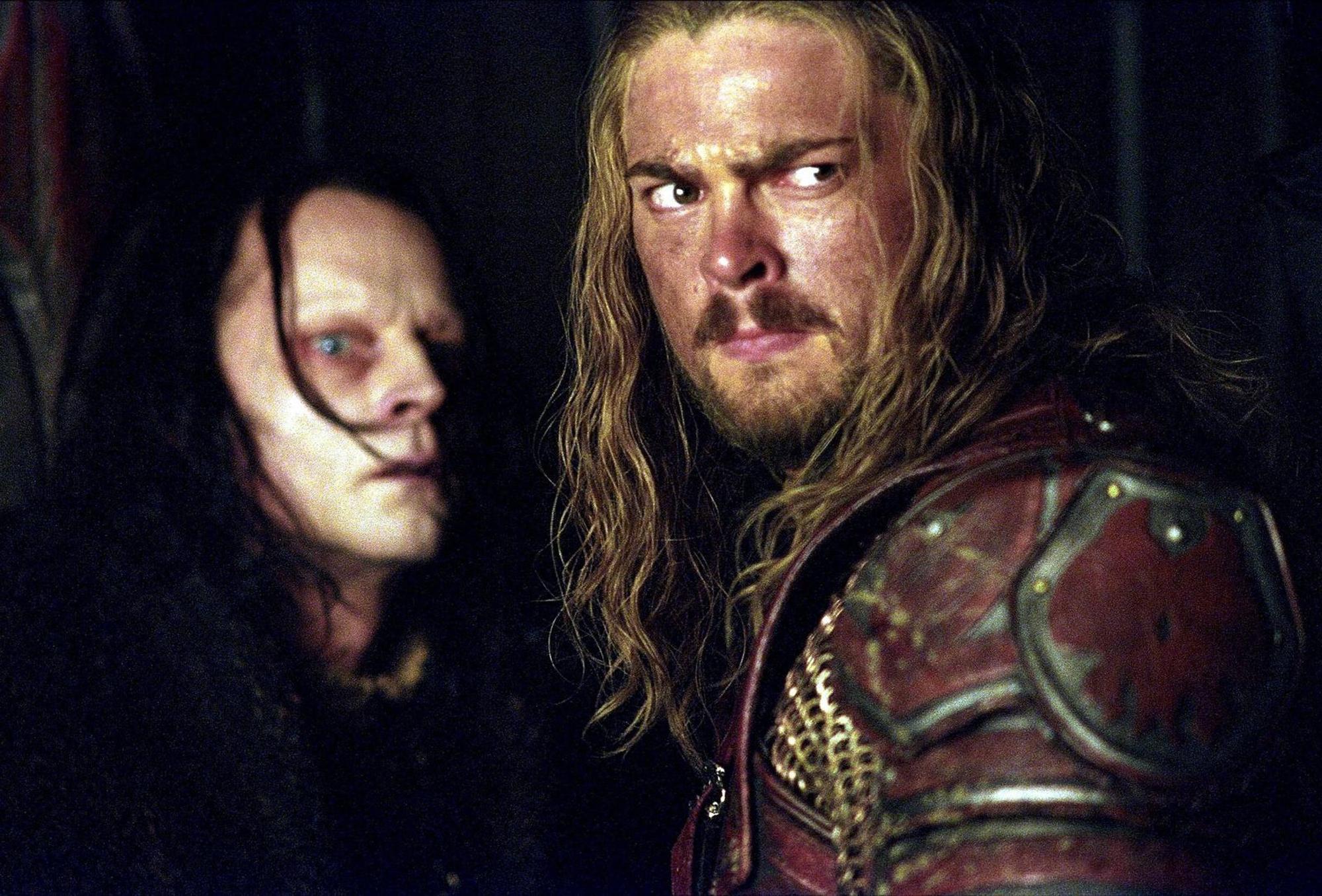 Seine erste große Rolle hatte Karl Urban (rechts) als Reiterkönig in „Der Herr der Ringe: Die zwei Türme“ (2002). (Bild: IMAGO / Allstar)