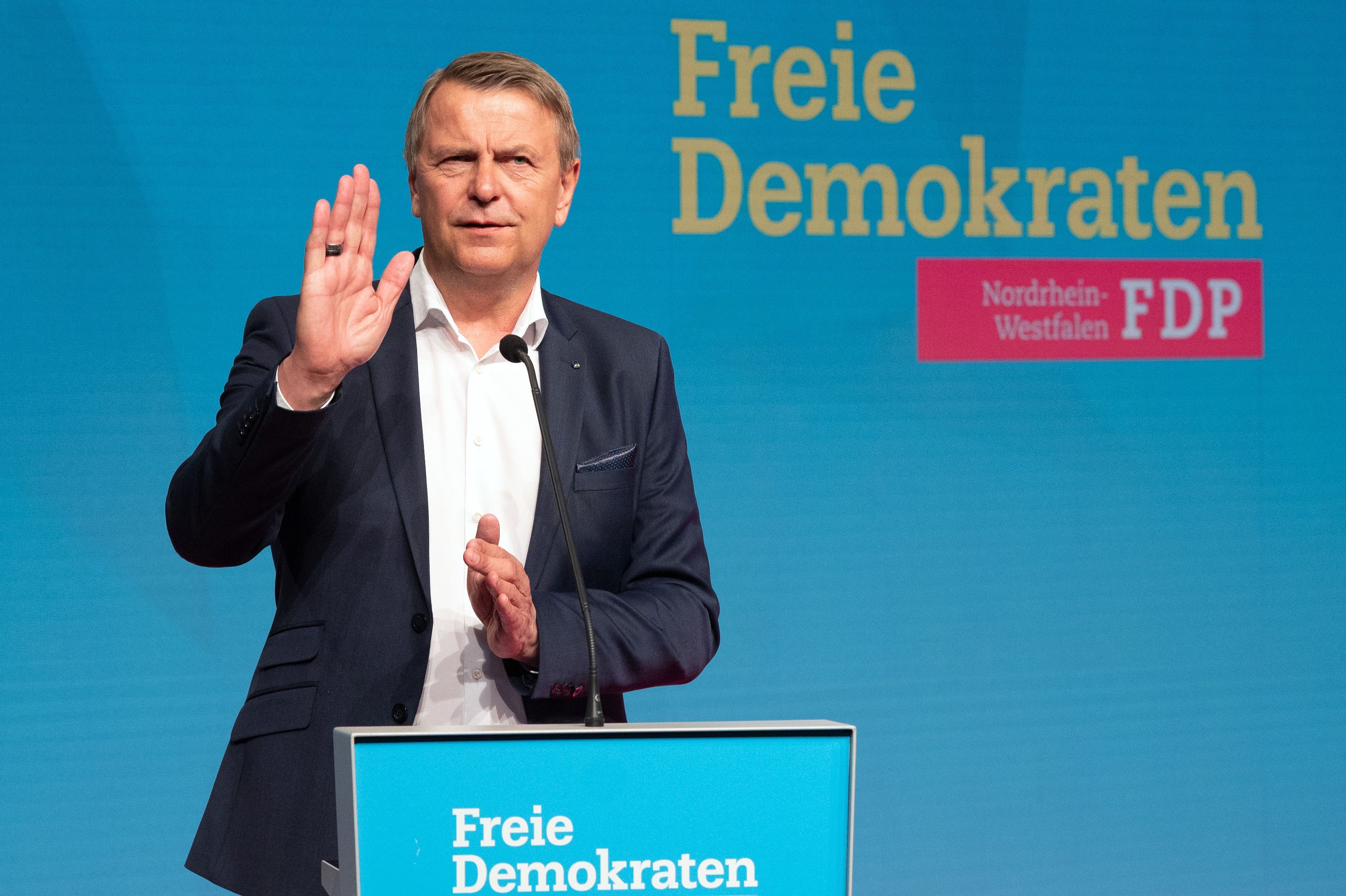 Christof Rasche, Verkehrsexperte der FDP im Landtag, spricht während eines Parteitages.