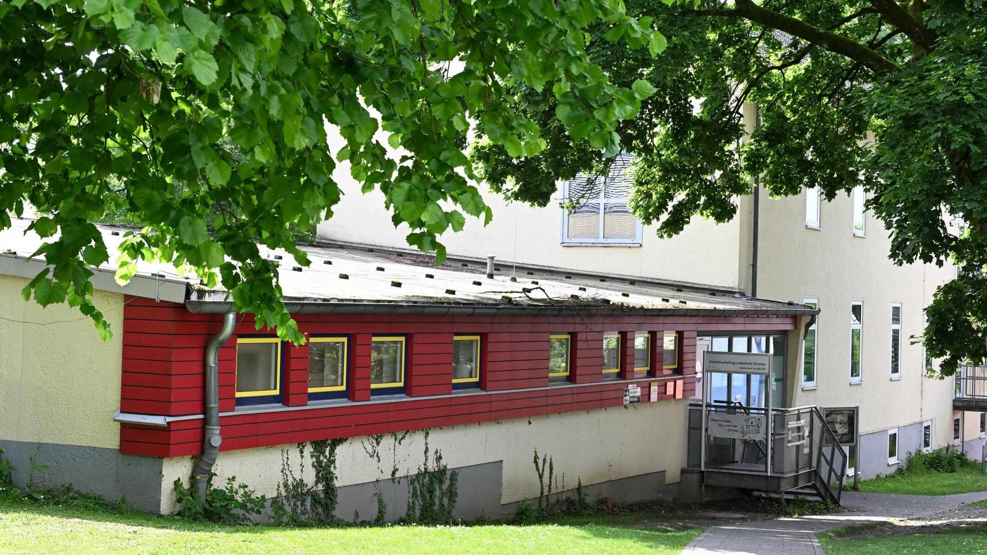 Das Foto zeigt die Grundschule Gronau