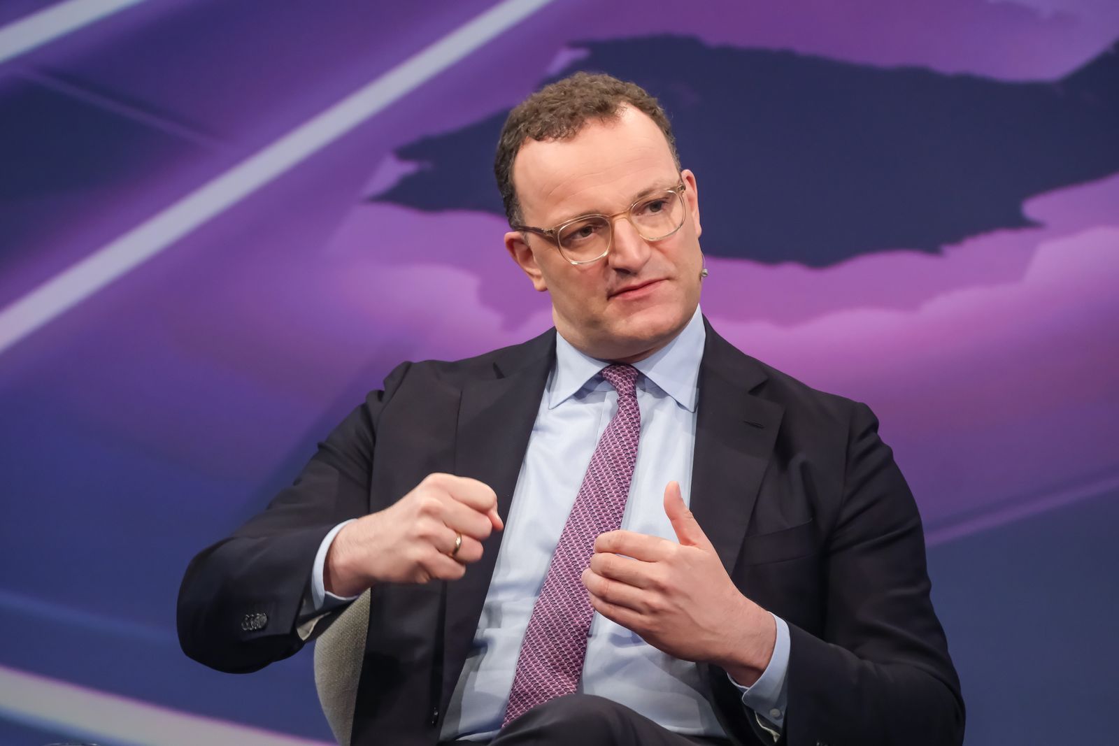Eine Zusammenarbeit mit der Linken sei für die Union nicht möglich, erklärt Fraktionschef Jens Spahn. (Bild: WDR / Oliver Ziebe)