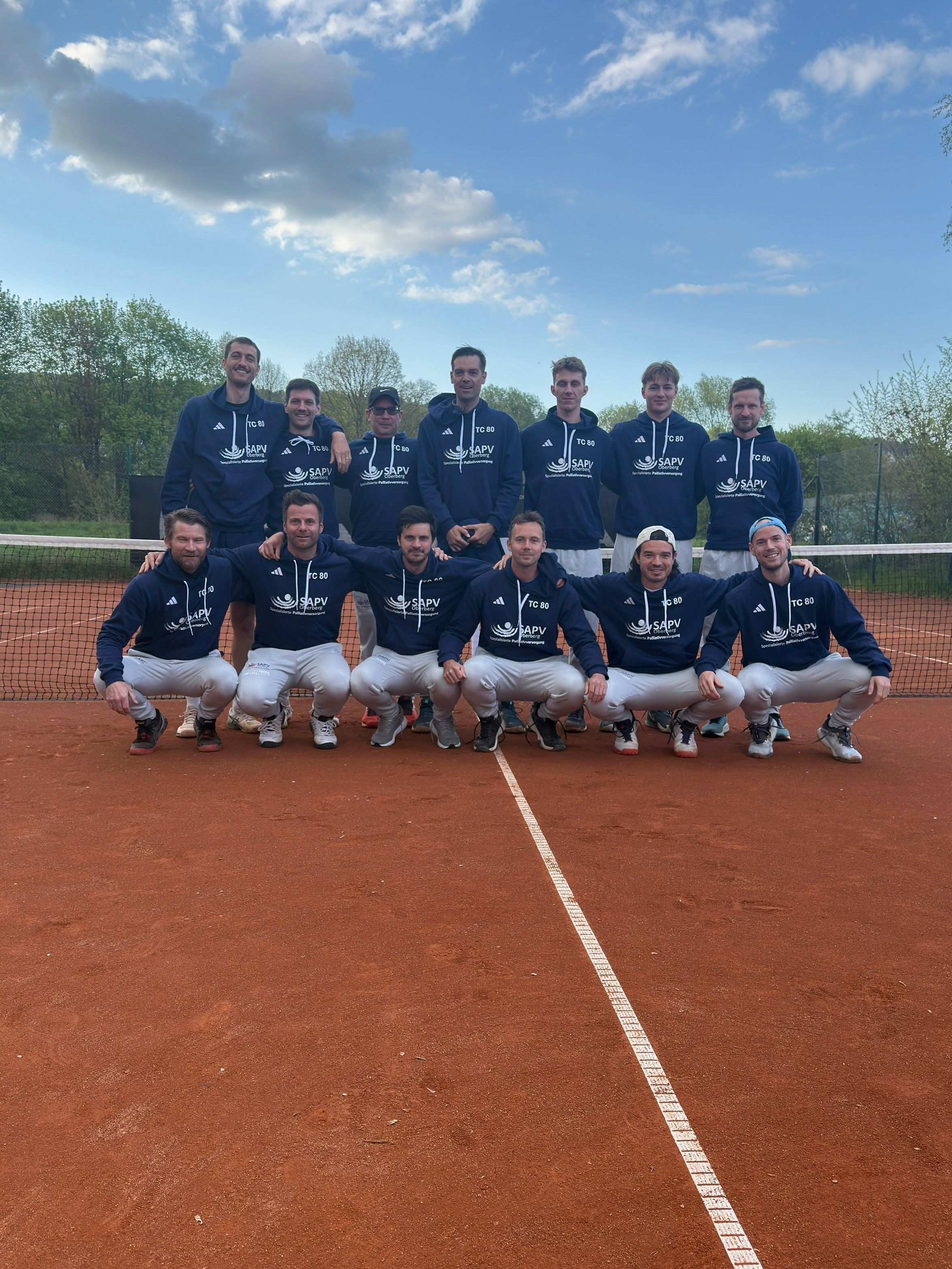 Gruppenfoto einer Tennis-Mannschaft