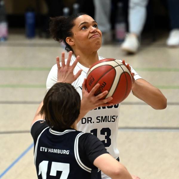 30.11.2025, Basketball-Wings Leverkusen-Elmsbüttel
Olivia Okpara (Leverkusen)
Foto: Uli Herhaus
