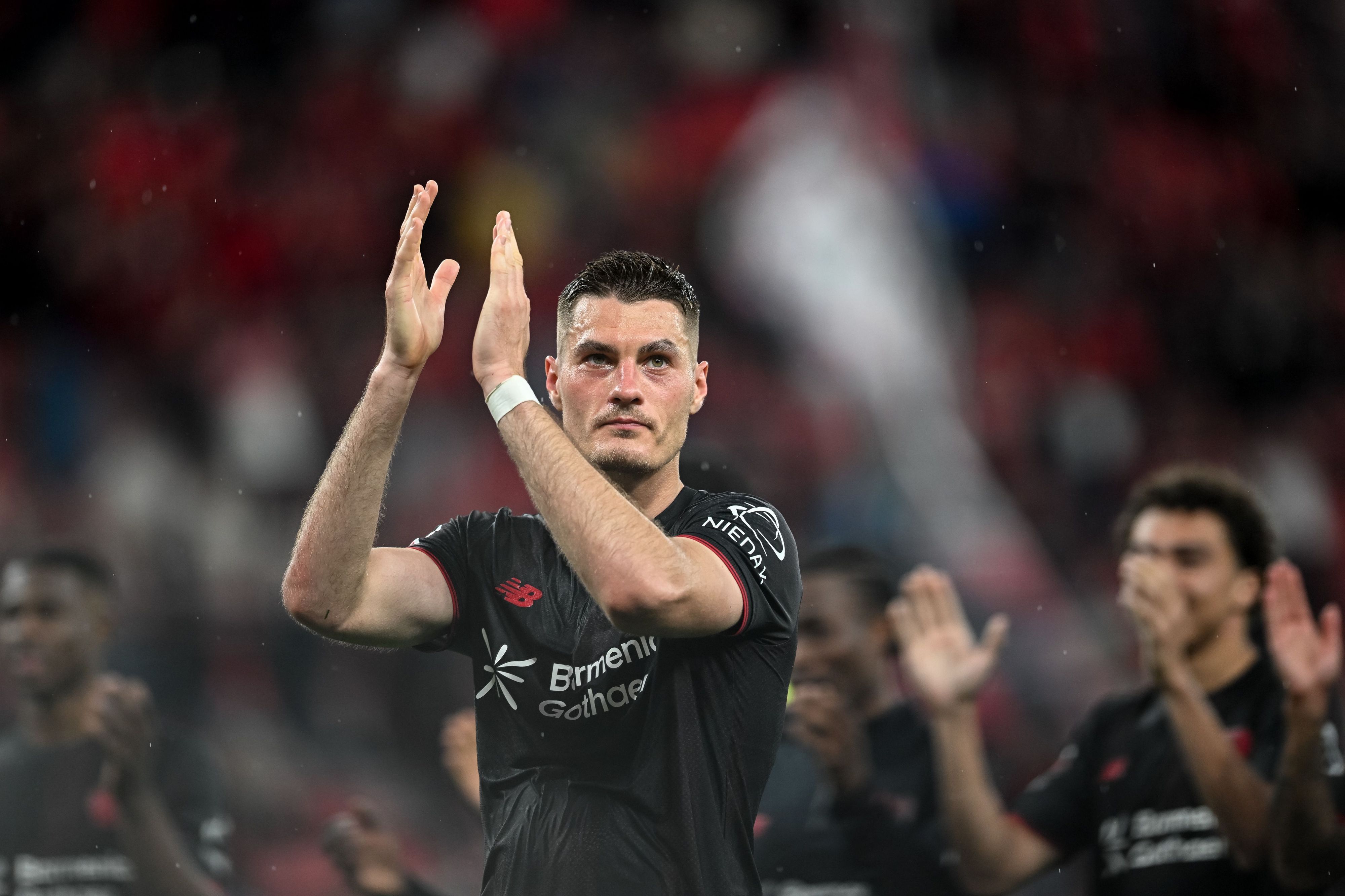 ARCHIV - 02.05.2026, Nordrhein-Westfalen, Leverkusen: Fußball, Männer: Bundesliga, Bayer Leverkusen - RB Leipzig, 32. Spieltag, BayArena. Patrik Schick (Bayer 04 Leverkusen) feiert den Sieg. (Archivbild) (zu dpa: «Undav oder Schick? Wer trifft im Duell der Torjäger?») Foto: Fabian Strauch/dpa +++ dpa-Bildfunk +++