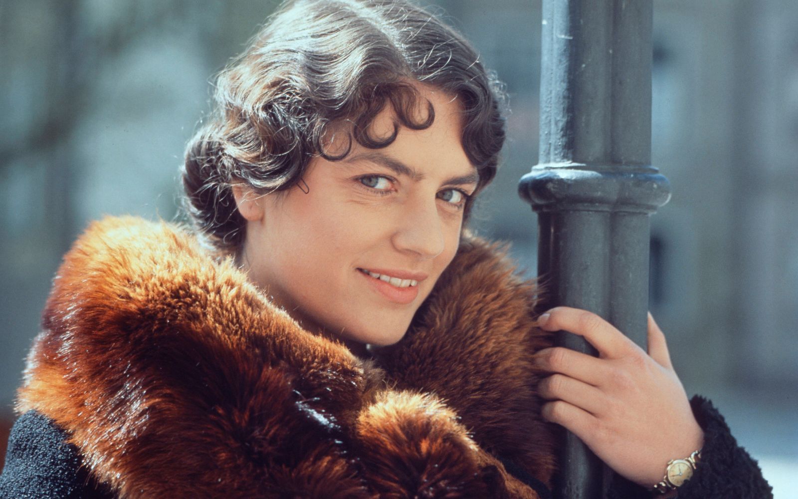 Als Traudl Grandauer in der ARD-Serie „Löwengrube“ gelang Christine Neubauer 1987 der Durchbruch.  (Bild: IMAGO / United Archives)