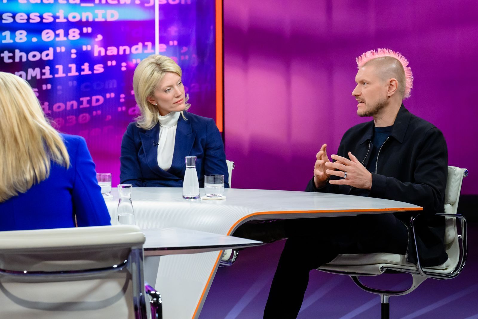 Seltenes Lob aus der Wirtschaft: „Die Bundesregierung leistet hier einen sehr viel besseren Job als die Ampelregierung, weil sie endlich die Hebelmechanismen für Wachstum verstanden hat“, sagte Jeannette zu Fürstenberg, Präsidentin und Geschäftsführerin der Venture-Capital-Gesellschaft General Catalyst.  (Bild: ZDF/Svea Pietschmann )