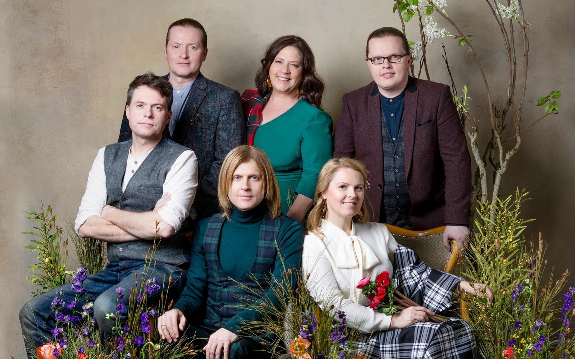Angelo Kelly (oben rechts), über Jahre eine tragende Säule der Band, gehört nicht mehr zur Kelly Family - er gab 2020 seinen Ausstieg bekannt. (Bild: Universal / Helen Sobiralski)