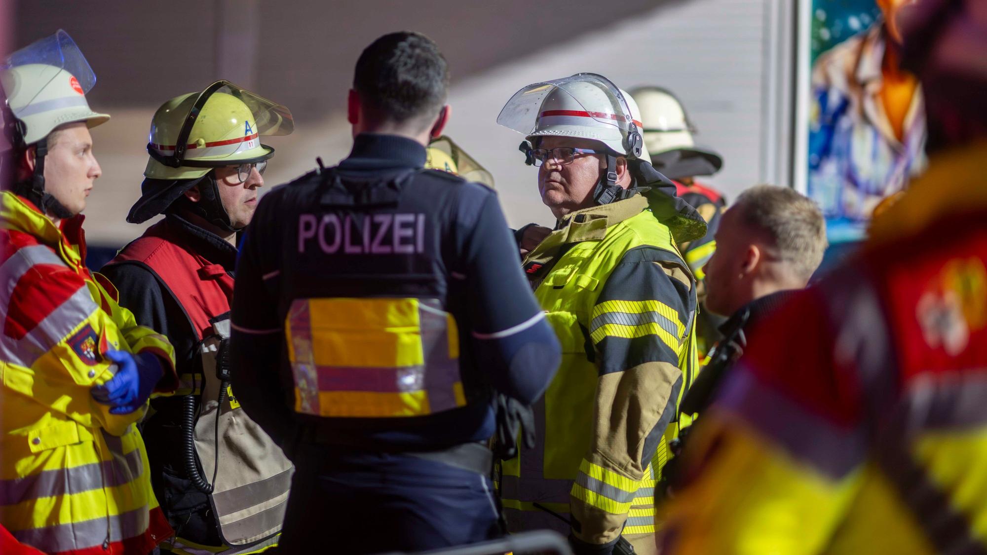 Das Bild zeigt den Einsatzleiter.