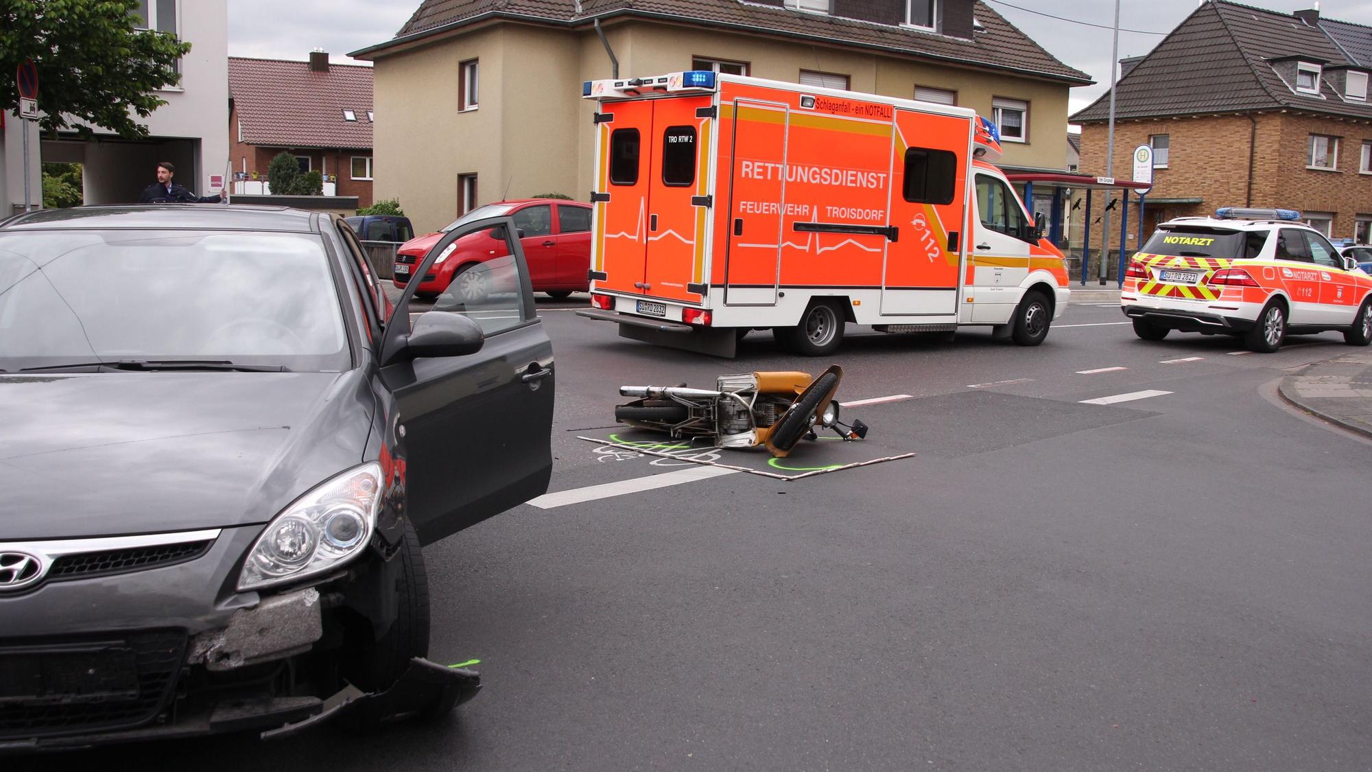 Unfälle mit Kleinkrafträdern enden oft mit schweren Verletzungen.