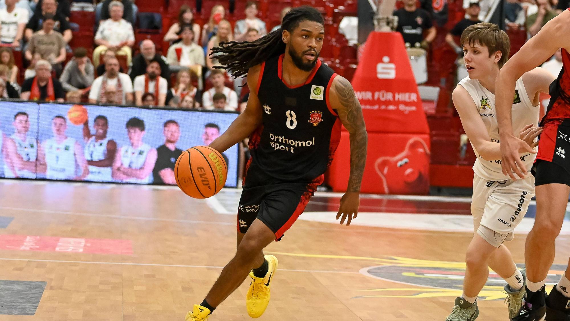 Kobe Langley Bayer Giants Leverkusen, 08 Artland Dragons vs. Bayer Giants Leverkusen, 2. Basketball-Bundesliga, Pro A, 34. Spieltag, Saison 2025/2026, 02.05.2026, Artland Dragons vs. Bayer Giants Leverkusen, 2. Basketball-Bundesliga, Pro A, 34. Spieltag, Saison 2025/2026, 02.05.2026 Quakenbrueck *** Kobe Langley Bayer Giants Leverkusen, 08 Artland Dragons vs Bayer Giants Leverkusen, 2 Basketball Bundesliga, Pro A, 34 Matchday, Season 2025 2026, 02 05 2026, Artland Dragons vs Bayer Giants Leverkusen, 2 Basketball Bundesliga, Pro A, 34 Matchday, Season 2025 2026, 02 05 2026 Quakenbrueck Copyright: xEibner-Pressefoto/RobertxGertzenx EP_RGN