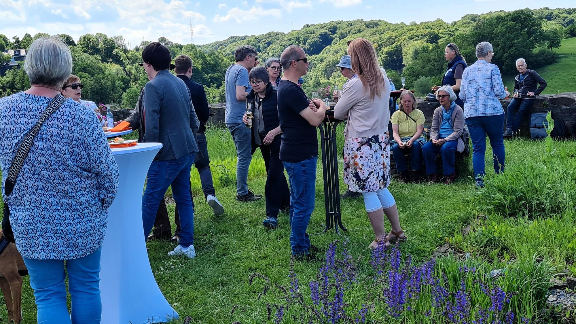 20 Jahre Burggarten Stadt Blankenberg, Susanne Heyd, Ehrenamtspreis Hennef, Bürgermeister Mario Dahm
Zahlreiche Besucher kamen zur Feierstunde