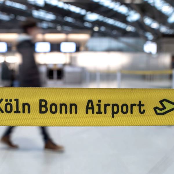 Der Kerosinmangel könnte sich auch am Flughafen Köln/Bonn bemerkbar machen.