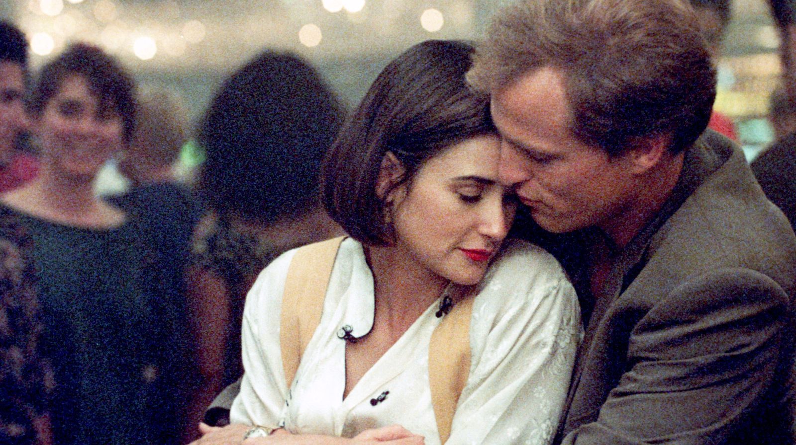 Kluge Gesellschaftsstudie oder klischeehaftes Erotikdrama? An „Ein unmoraliches Angebot“ von Skandal-Regisseur Adrian Lyne scheiden sich die Geister. (Bild: Paramount Pictures)