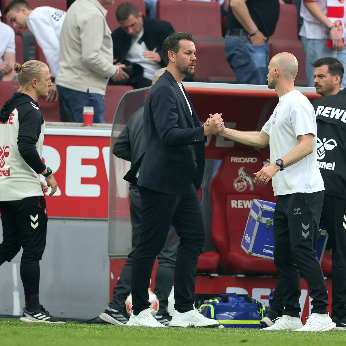 Fans des 1. FC Köln warten auf Klarheit