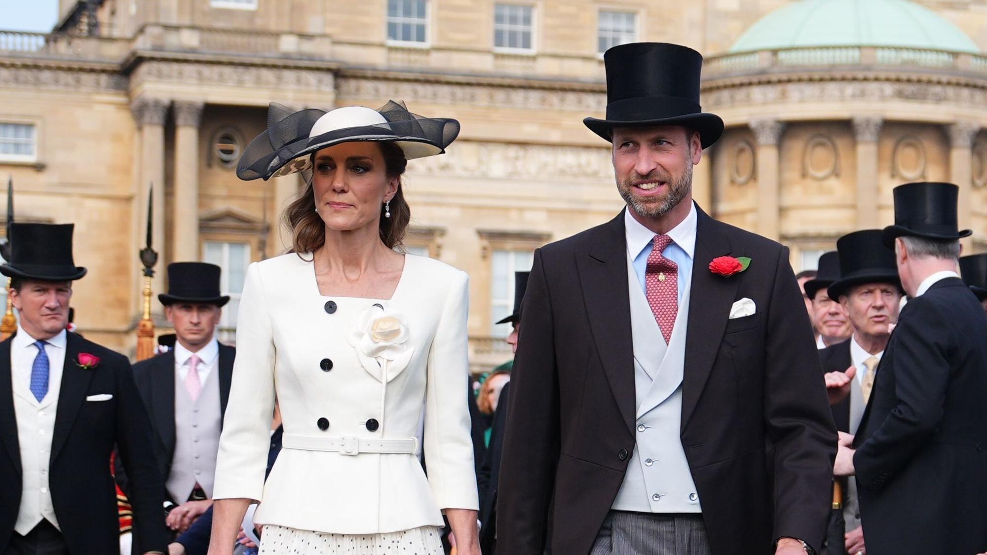 Prinzessin Kate und Prinz William während einer königlichen Gartenparty im Buckingham Palast.