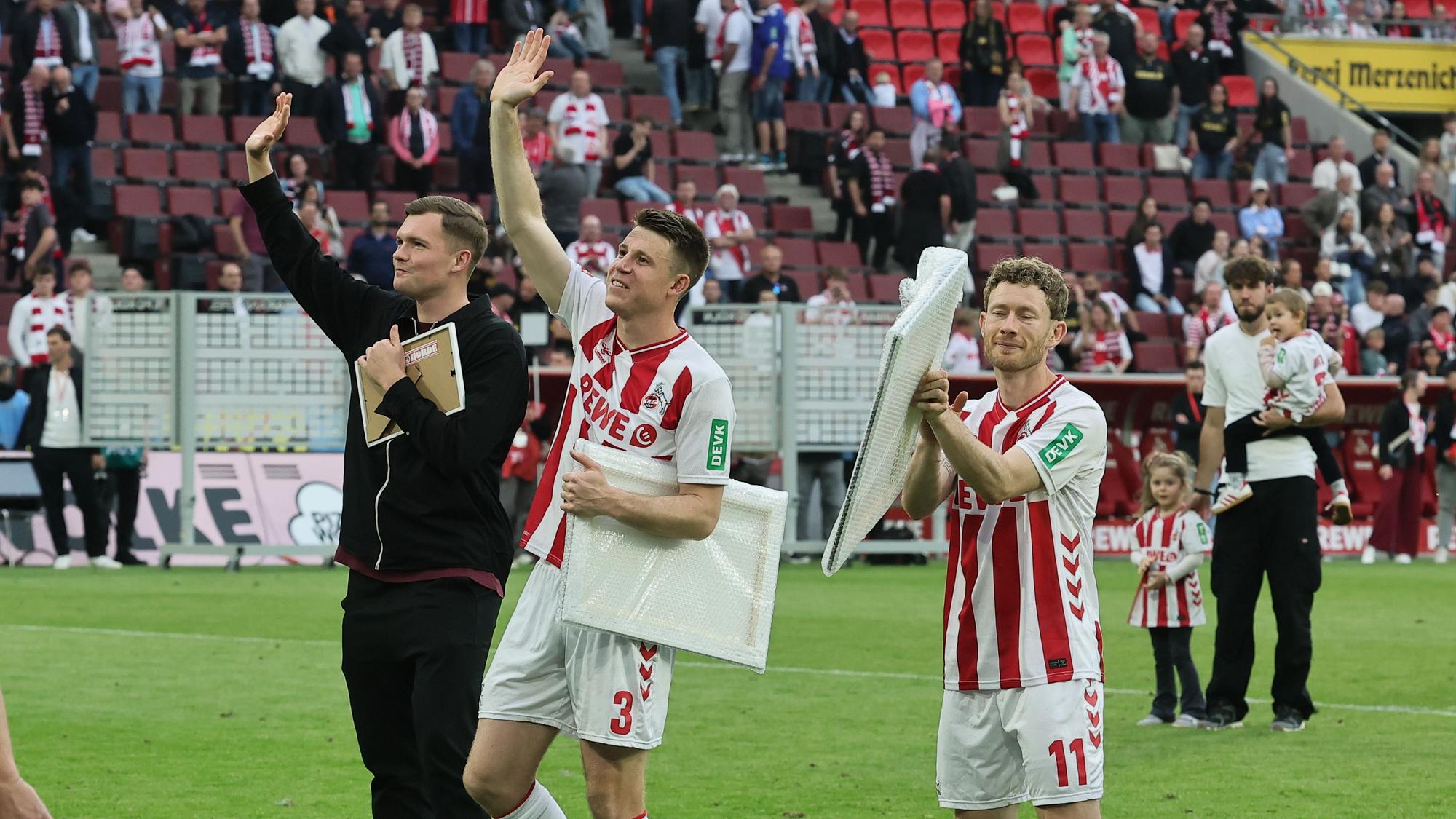 1. FC Köln vs. Bayer Leverkusen, 33. Spieltag, 10-05.2026, 17.30 Uhr, Verabschiedung Kilian, Heintz, Kainz (1. FC Köln), Bild: Herbert Bucco