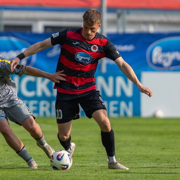 David Otto FC Viktoria Koeln, 10 gegen Lars Timo Gindorf Alemannia Aachen, 23 FC Viktoria Koeln vs. Alemannia Aachen, Fussball, 3. Liga, 37. Spieltag, Saison 2025/2026, 10.05.2026 DFB REGULATIONS PROHIBIT ANY USE OF PHOTOGRAPHS AS IMAGE SEQUENCES AND/OR QUASI-VIDEO FC Viktoria Koeln vs. Alemannia Aachen, Fussball, 3. Liga, 37. Spieltag, Saison 2025/2026, 10.05.2026 Koeln *** David Otto FC Viktoria Koeln, 10 vs Lars Timo Gindorf Alemannia Aachen, 23 FC Viktoria Koeln vs Alemannia Aachen, Football, 3 Liga, 37 Matchday, Season 2025 2026, 10 05 2026 DFB REGULATIONS PROHIBIT ANY USE OF PHOTOGRAPHS AS IMAGE SEQUENCES AND OR QUASI VIDEO FC Viktoria Koeln vs Alemannia Aachen, Football, 3 Liga, 37 Matchday, Season 2025 2026, 10 05 2026 Koeln Copyright: xEibner-Pressefoto/J.xDerondeaux EP_JDU