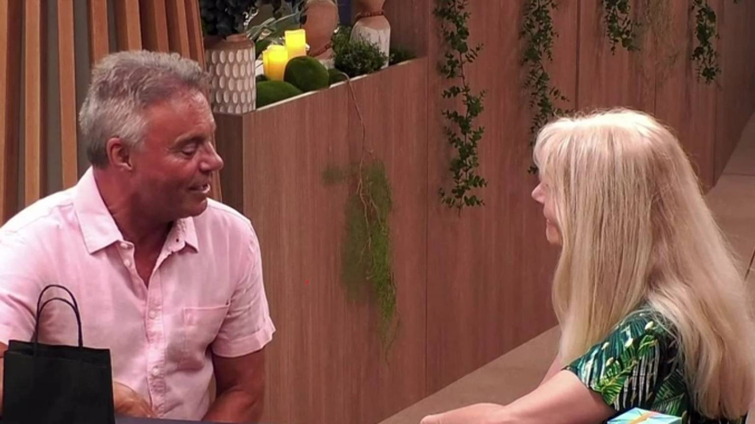 Beim Date mit Vera tappte Gerd in nicht nur ein Fettnäpfchen. (Bild: RTL)