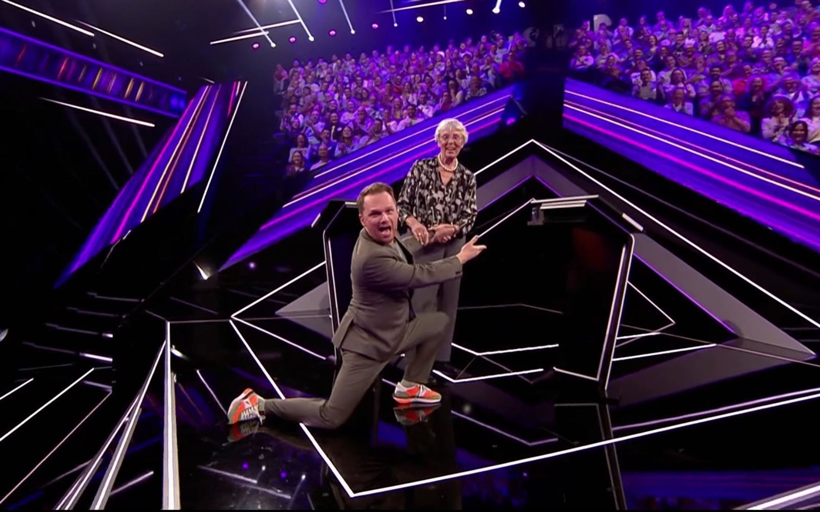 Mit einer Ballett-Einlage begeistern beide das Publikum. (Bild: RTL)