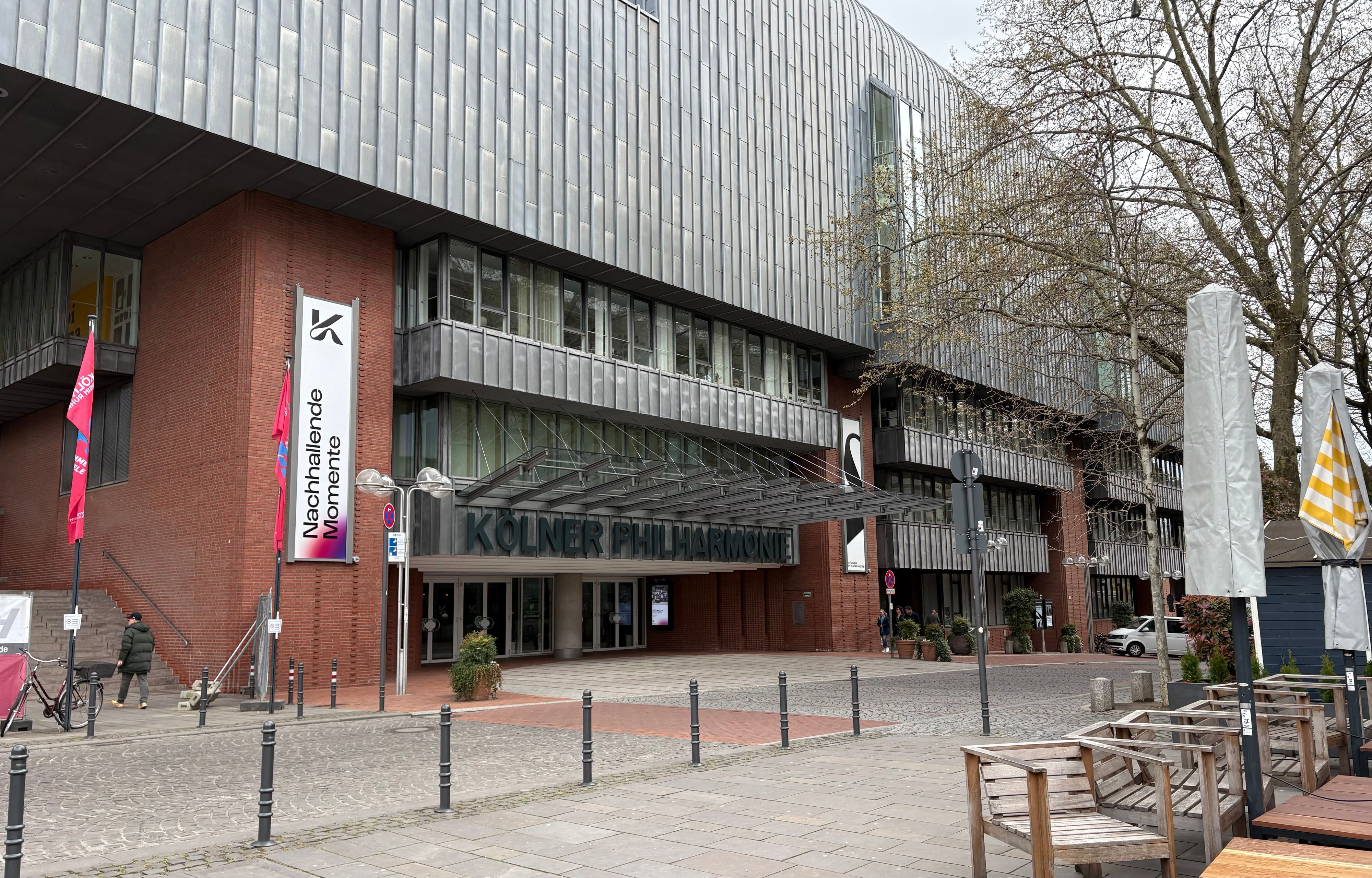 Die Philharmonie Köln von außen.