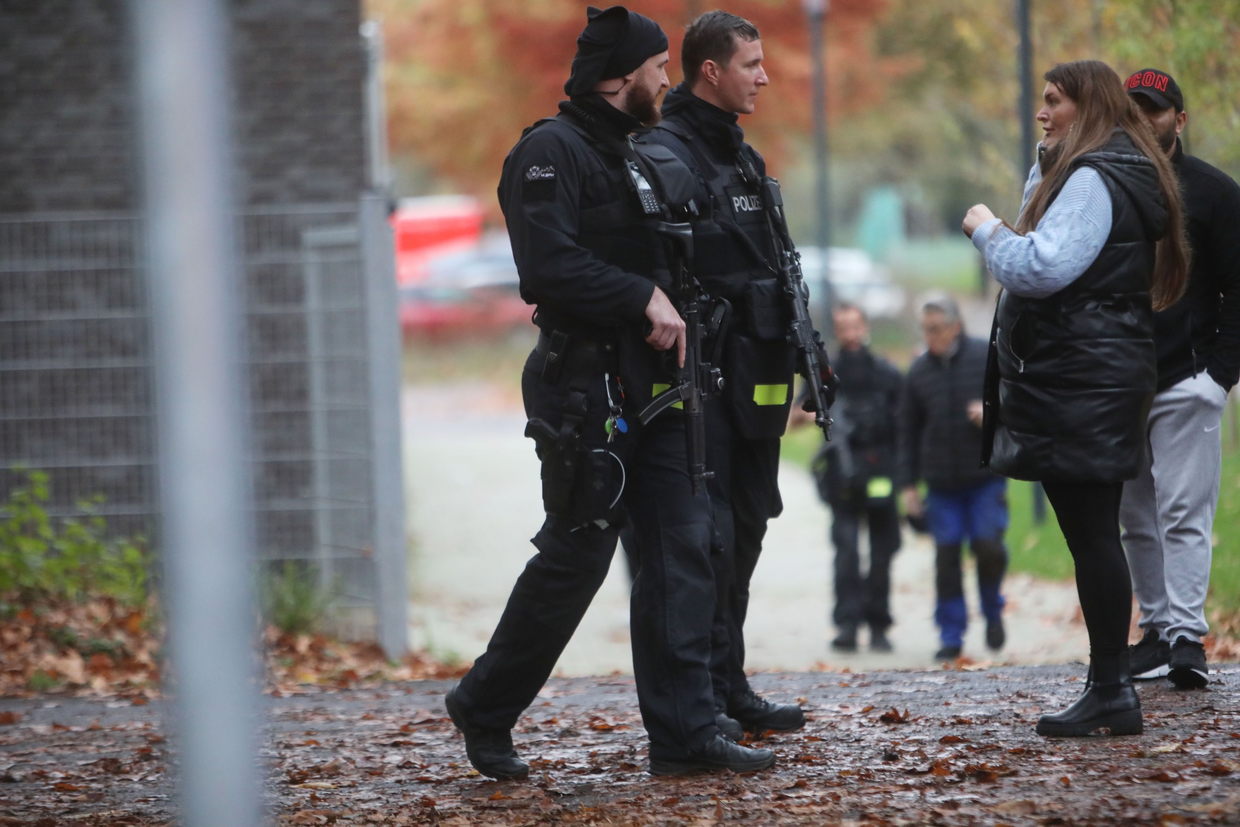 30. Oktober 2024: Amokalarm an der Gesamtschule im Kölner Stadtteil Holweide. Die Polizei hat einen Großeinsatz ausgelöst.