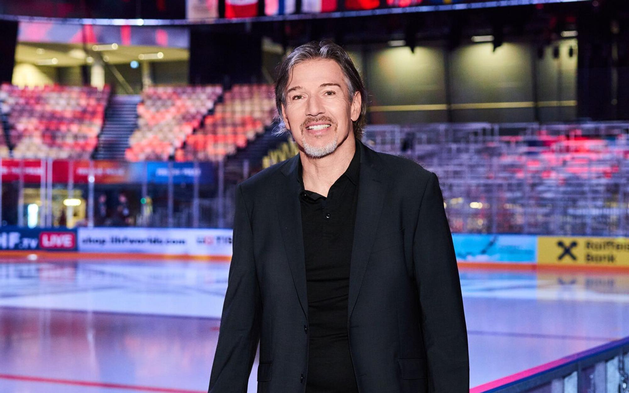 Uwe Krupp kritisiert im ProSieben-Interview die fehlende Infrastruktur im deutschen Eishockey. (Bild: Joyn / ProSieben / Theis Poulsen)