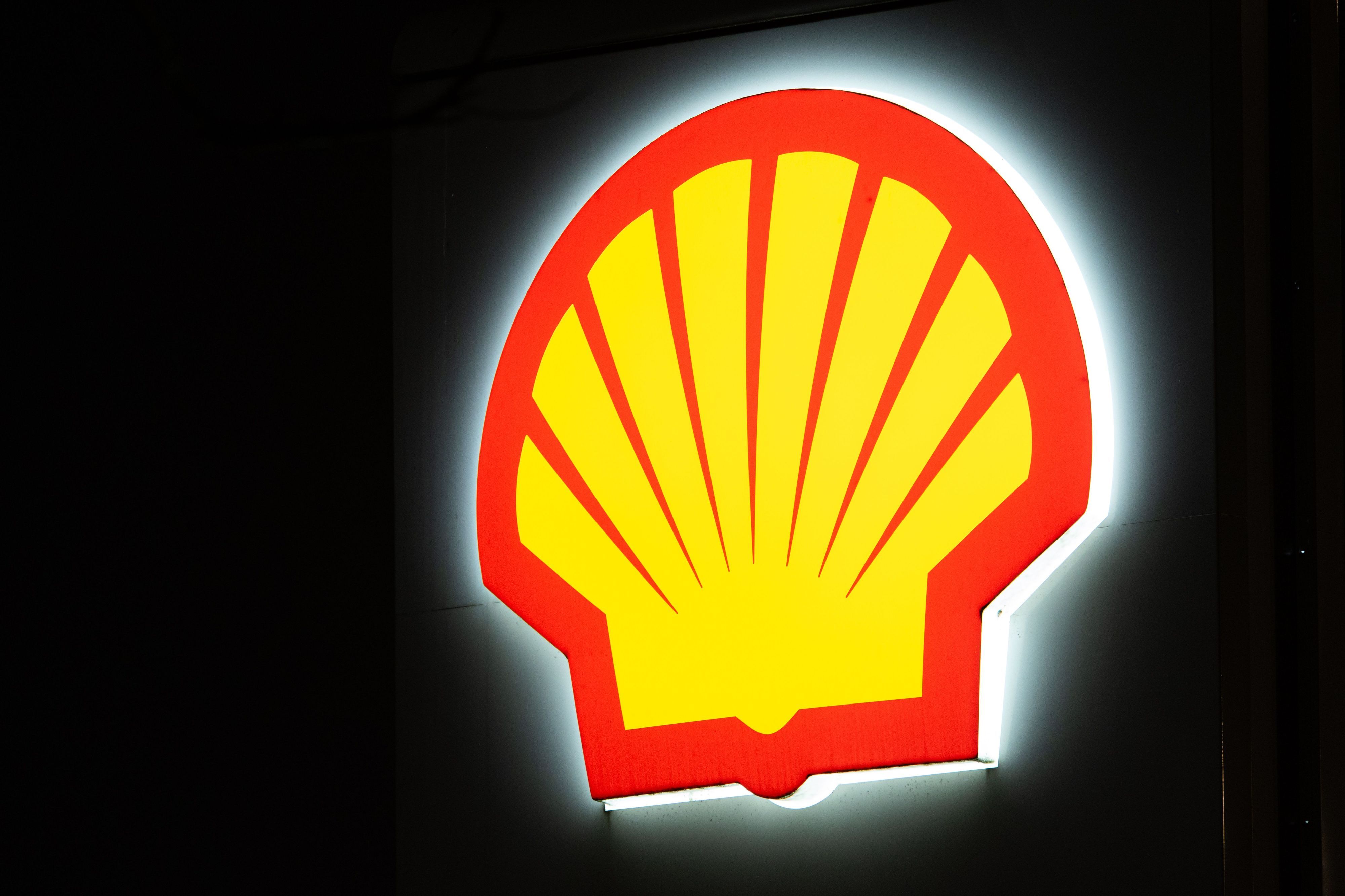Shell-Logo einer Tankstelle: Beim Mineralkonzern ist es vermutlich bei den Dieselpreisen zu einem Fehler gekommen.