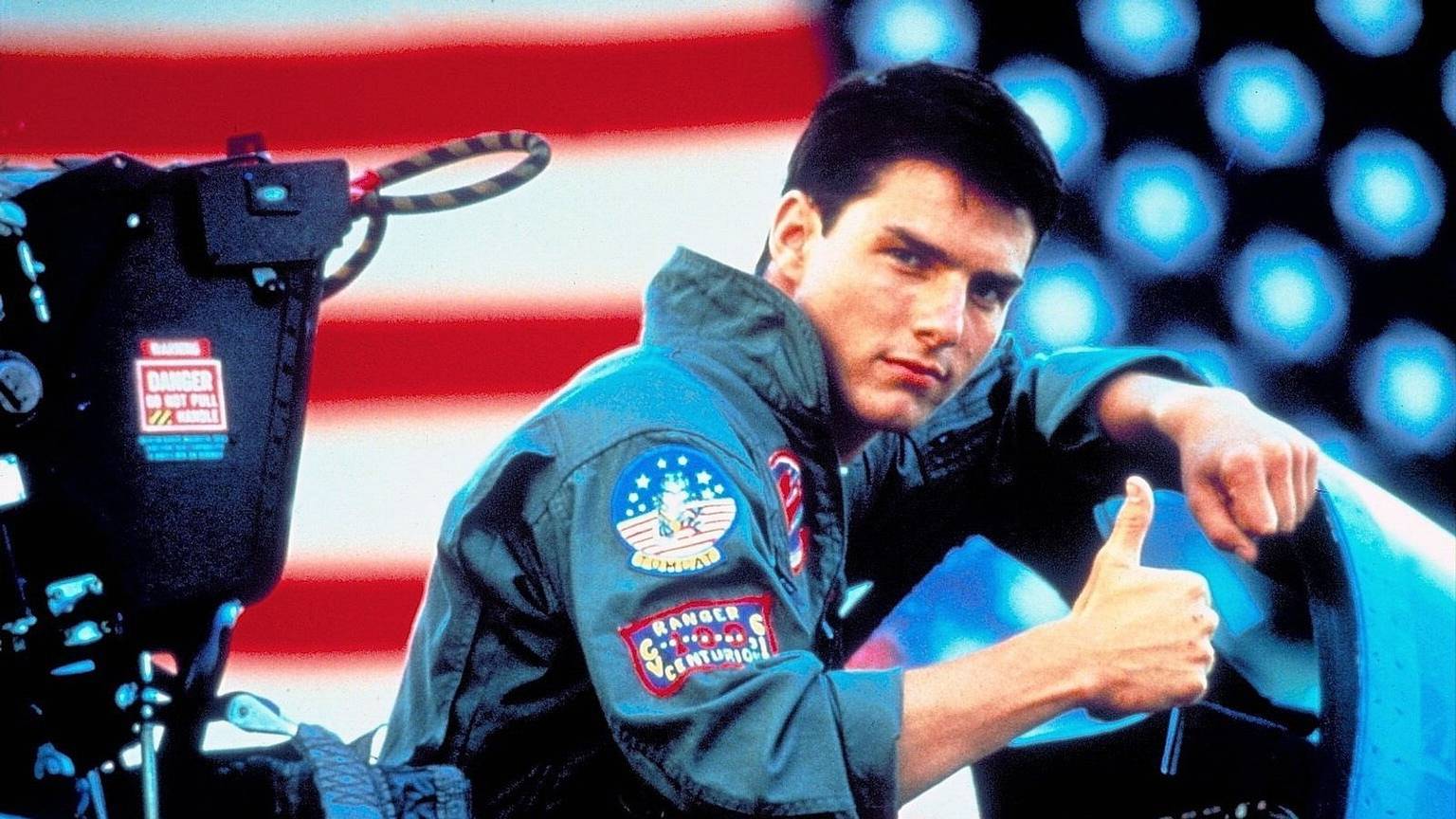 „Top Gun - Sie fürchten weder Tod noch Teufel“ (1986) gilt bis heute als einer der besten Fliegerfilme aller Zeiten. Der Actionfilm katapultierte den damals 24-jährigen Tom Cruise in die Liga der größten Hollywood-Stars. (Bild: Paramount Pictures)