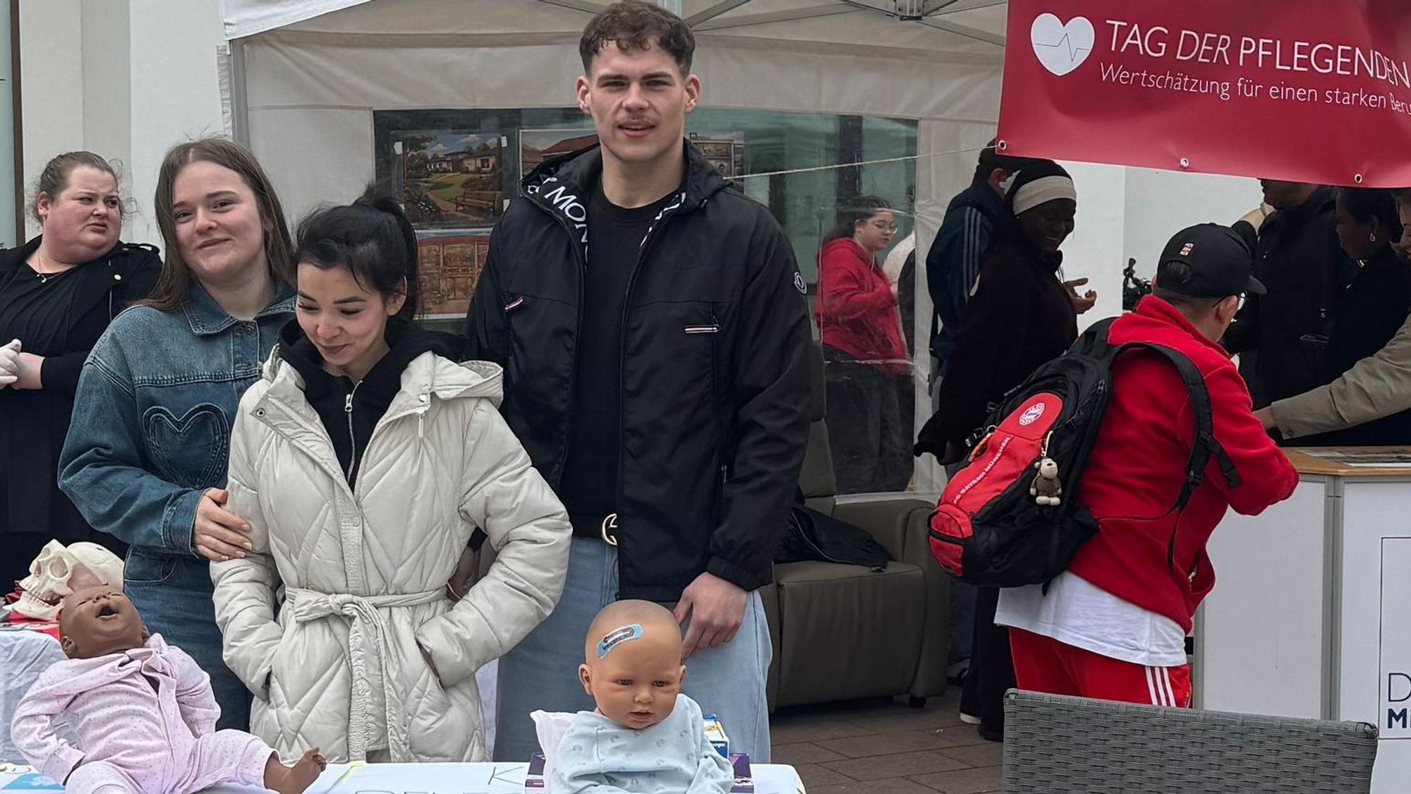 Ein Stand beim Tag der Pflege in Sülz