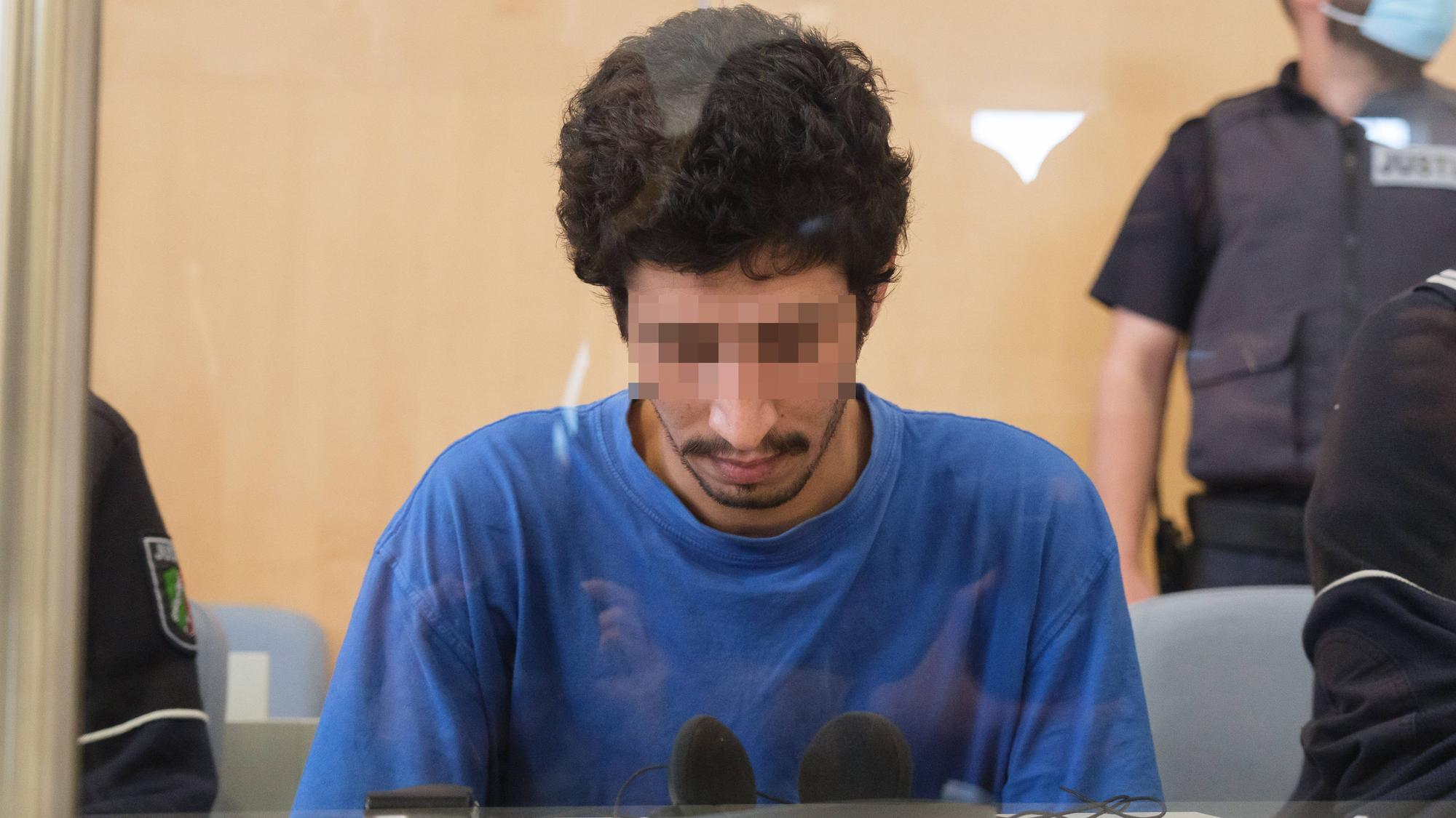 Der Täter von Solingen, Issa Al H., bei der Verhandlung vor dem Düsseldorfer Oberlandesgericht.