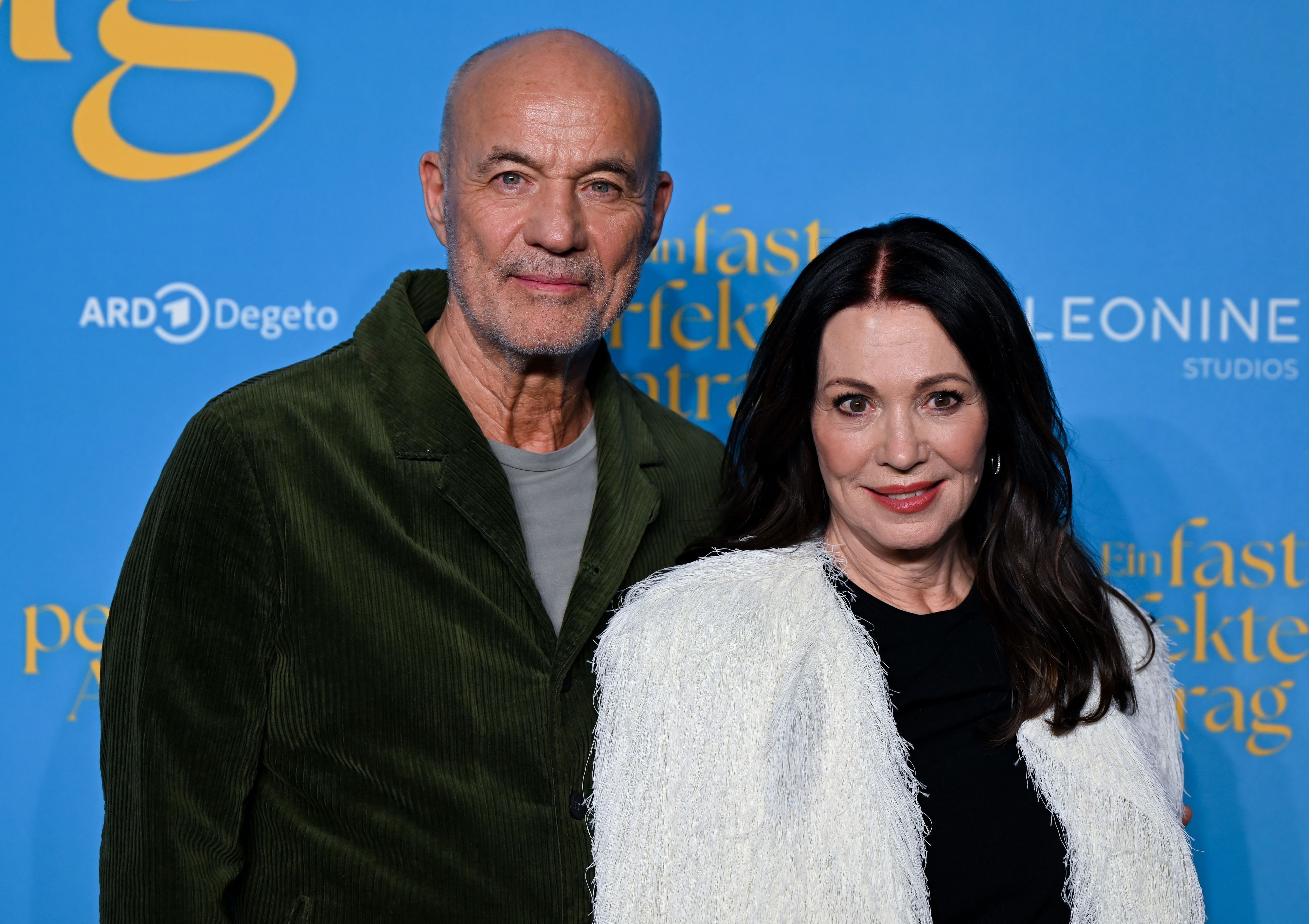 Iris Berben, Schauspielerin, und Heiner Lauterbach, Schauspieler, kommen in der Astor Filmlounge im ARRI zu der Premiere des Films „Ein fast perfekter Antrag“.
