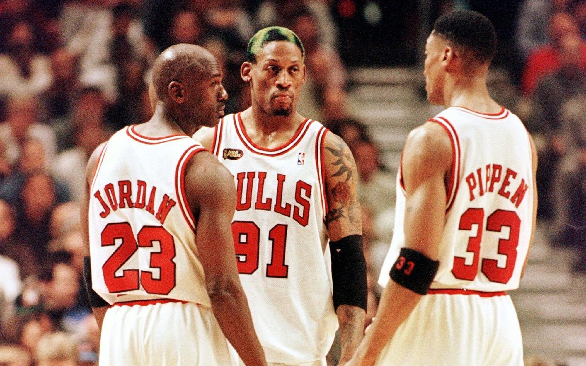Ein „Dream Team“. Mit Michael Jordan (links), Dennis Rodman (Mitte) und Scottie Pippen waren die Chicago Bulls in den 1990ern kaum zu schlagen. (Bild: JEFF HAYNES)