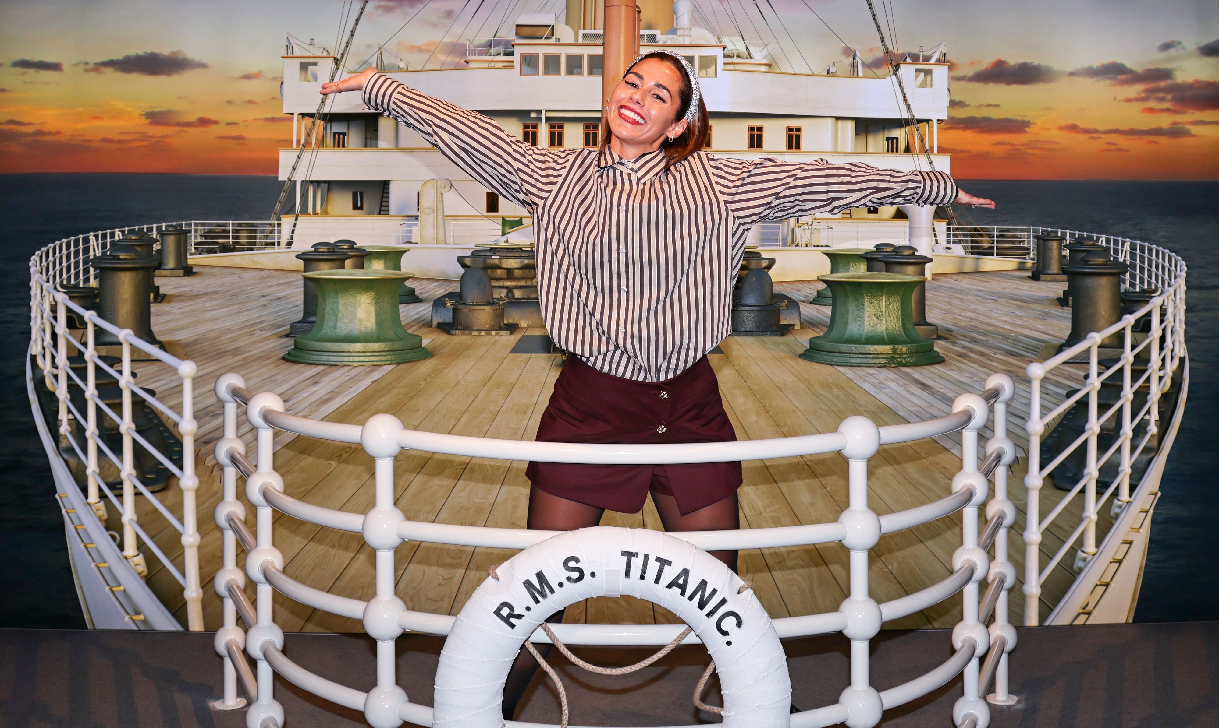 Sarah Engels in der Titanic-Ausstellung.
