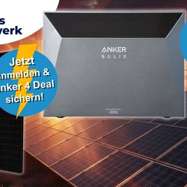 Anker SOLIX Solarbank 4 Pro Solarspeicher neben einem Solarmodul vor einem dramatischen Sonnenuntergang über einem Solarfeld, Logo von Kleines Kraftwerk, Hinweis auf 25 Prozent Launch-Rabatt zur UVP sowie Aufforderung zur Newsletter-Anmeldung für den Anker 4 Deal.