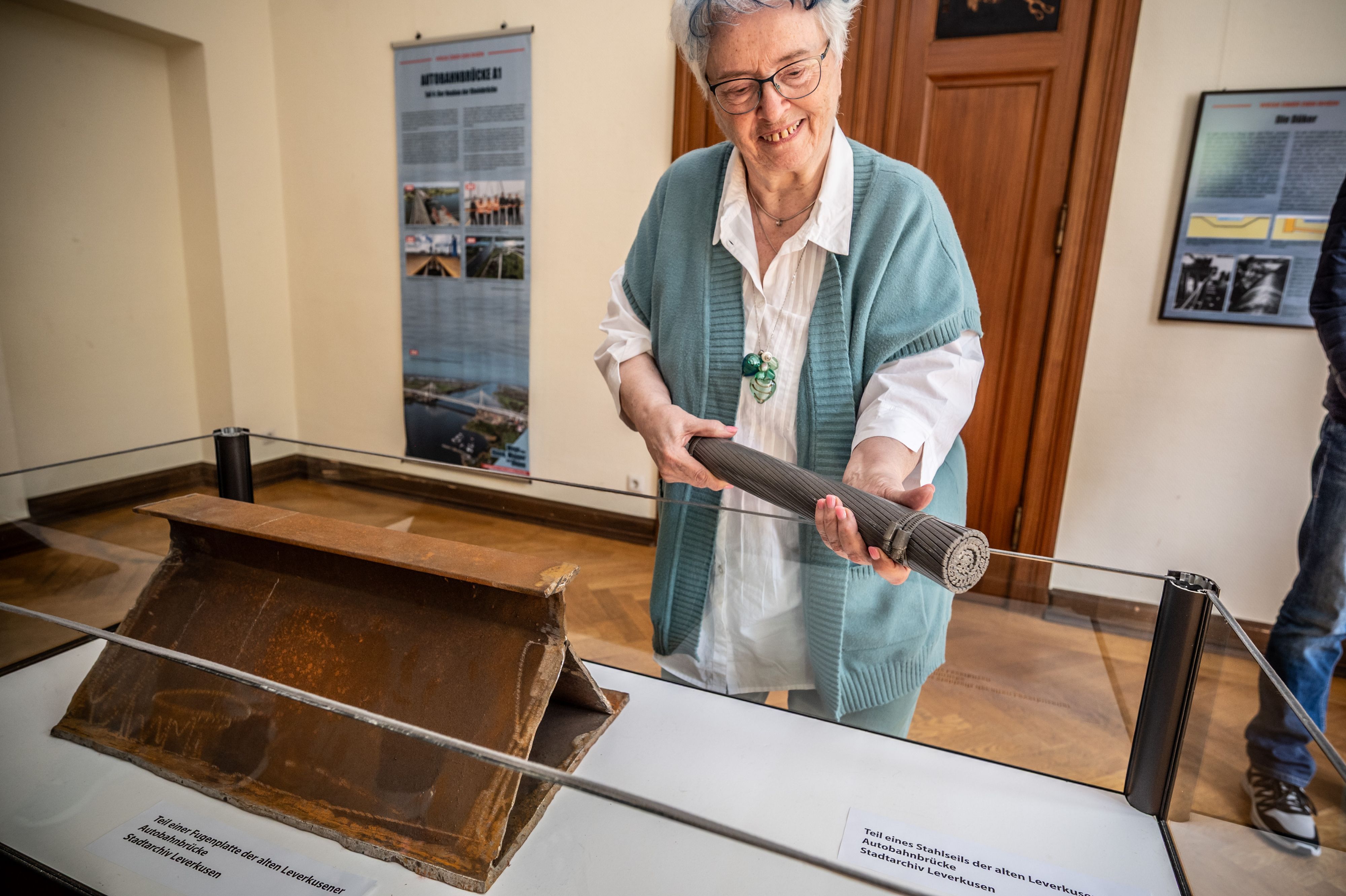 Ausstellung Brücken in der Villa Römer.  Bild: Ralf Krieger