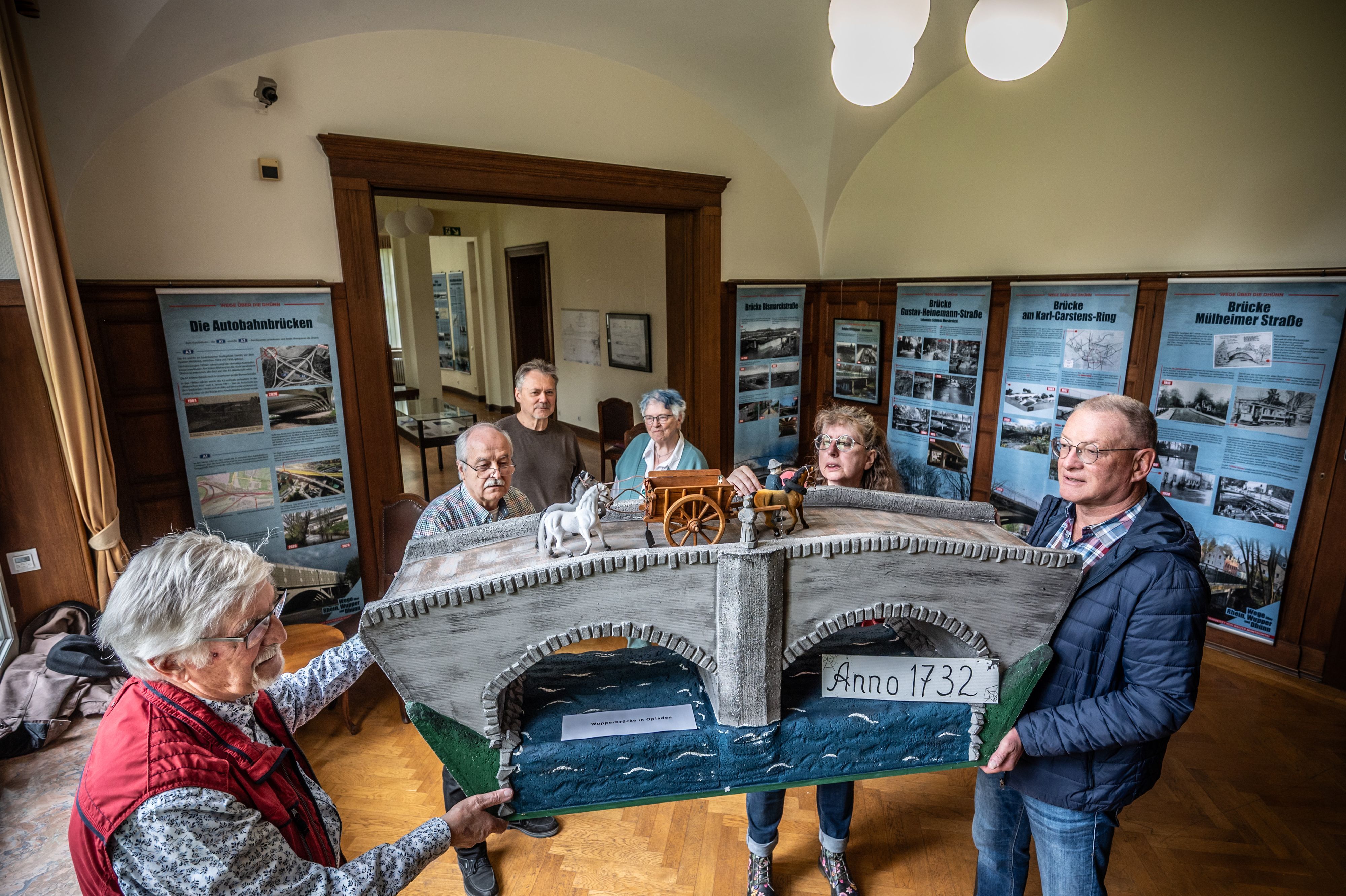 Ausstellung Brücken in der Villa Römer