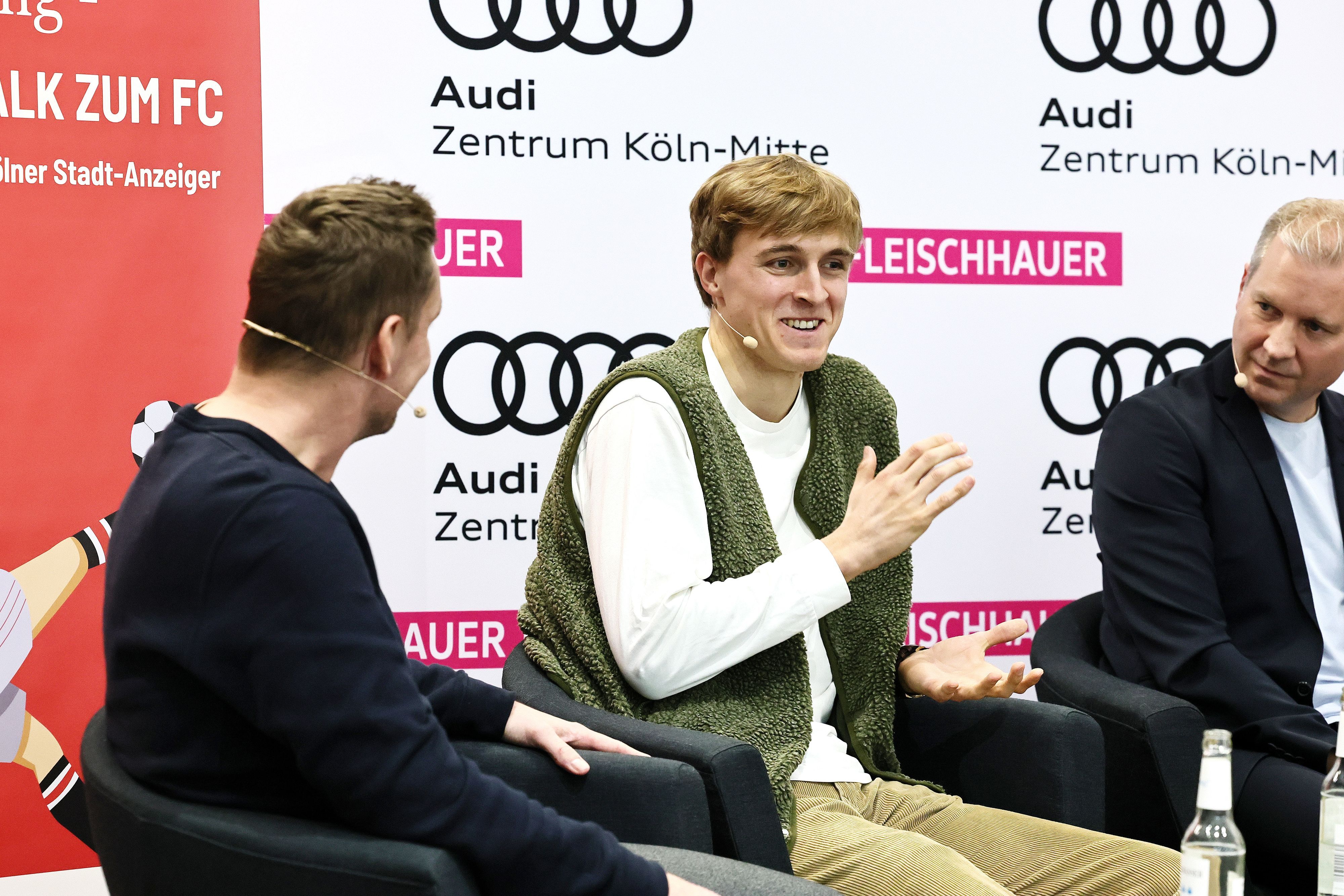 1. FC Köln, E Levve lang – der Talk zum FC“ von EXPRESS.de und Kölner Stadt-Anzeiger, von links: Jürgen Kemper, Timo Hübers, Christian Löer, 18.12.2025, Bild: Herbert Bucco