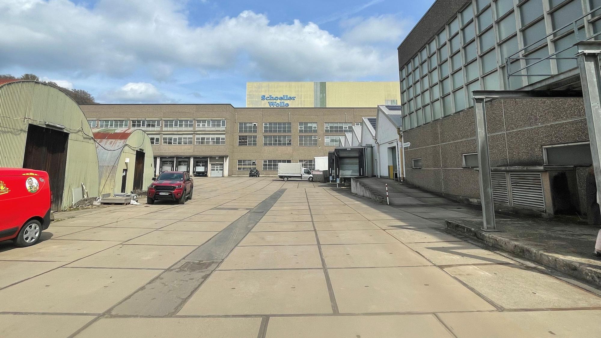 Das Schoeller-Areal in Eitorf mit Lagerhallen und Gebäuden