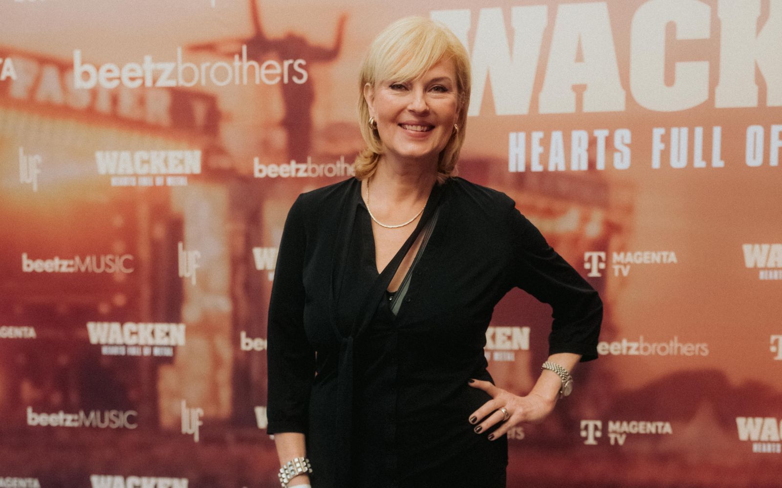 Man weiß schon alles über Wacken? - Der Filmemacherin Cordula Kablitz-Post ist mit „Wacken - Hearts Full Of Metal“ ein Werk gelungen, das durchaus neue Facvetgten und Anekdoten liefert. (Bild: Flo Huber / Magenta TV)