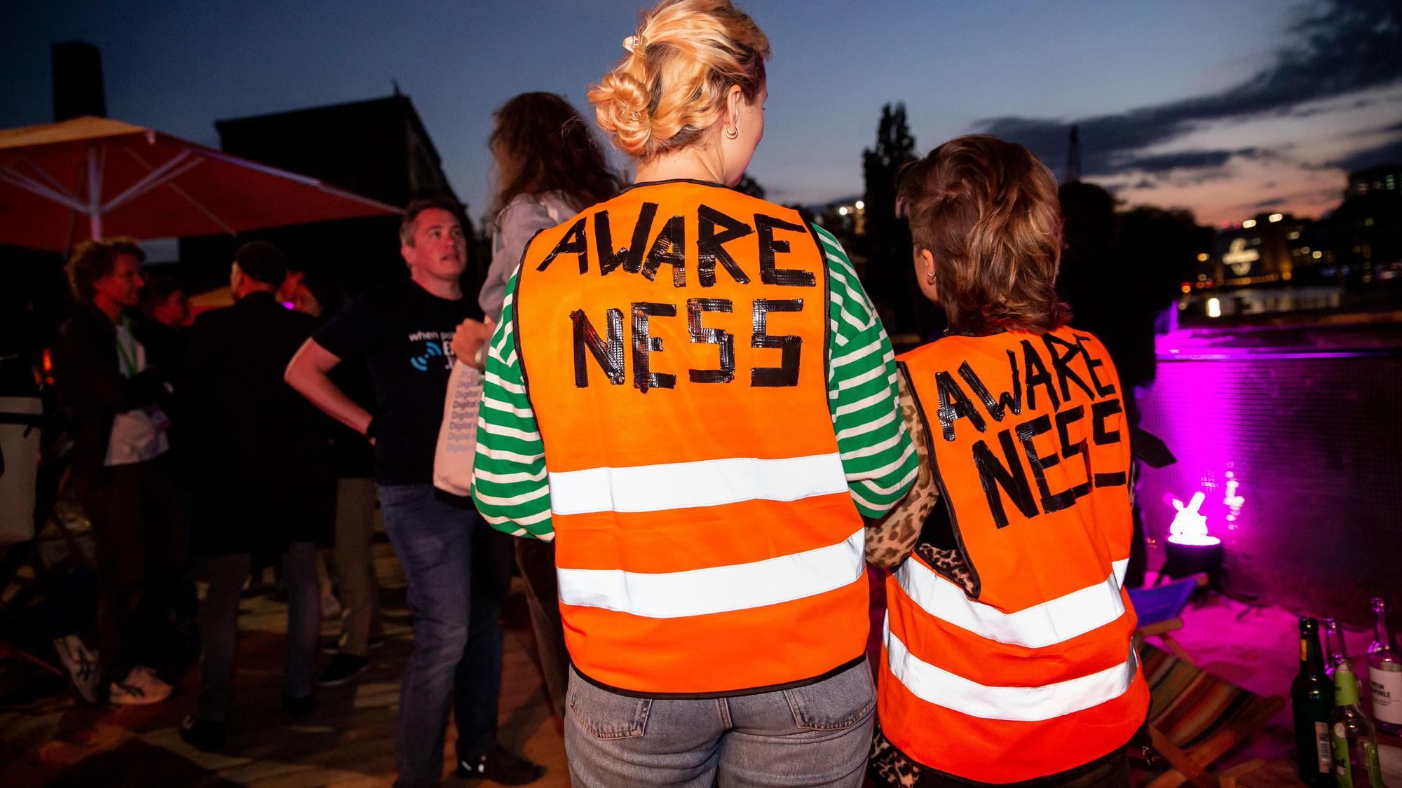 09.06.2022, Berlin:
Impressionen von der Party auf der #rp22.
Die re:publica ist das Festival für die digitale Gesellschaft und findet in diesem Jahr vom 08. bis 10. Juni in der Arena Berlin und dem Festsaal Kreuzberg statt. Foto: Dorothea Tuch/re:publica