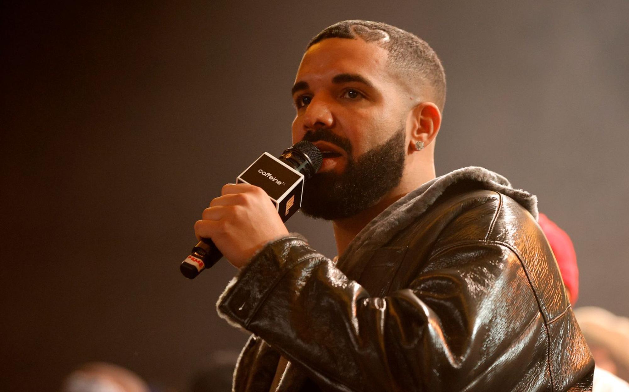 Rap-Superstar Drake meldet sich nach zweijähriger Pause mit gleich drei neuen Alben zurück, die auch wieder den großen Beef mit Kendrick Lamar aufgreifen. (Bild: Getty Images/Amy Sussman)