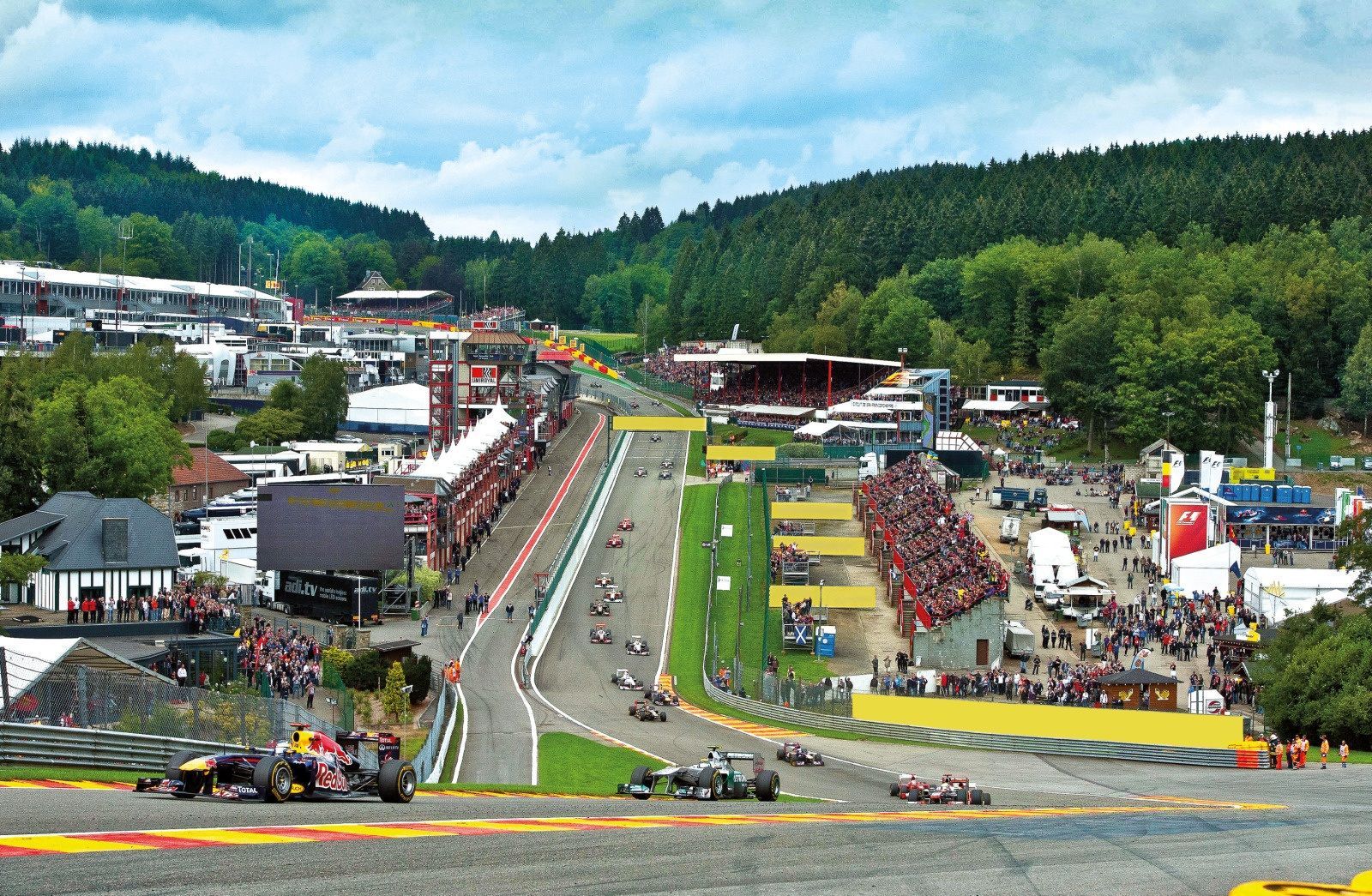 Vollgas in den Ardennen: Formel 1 live in Spa-Francorchamps.