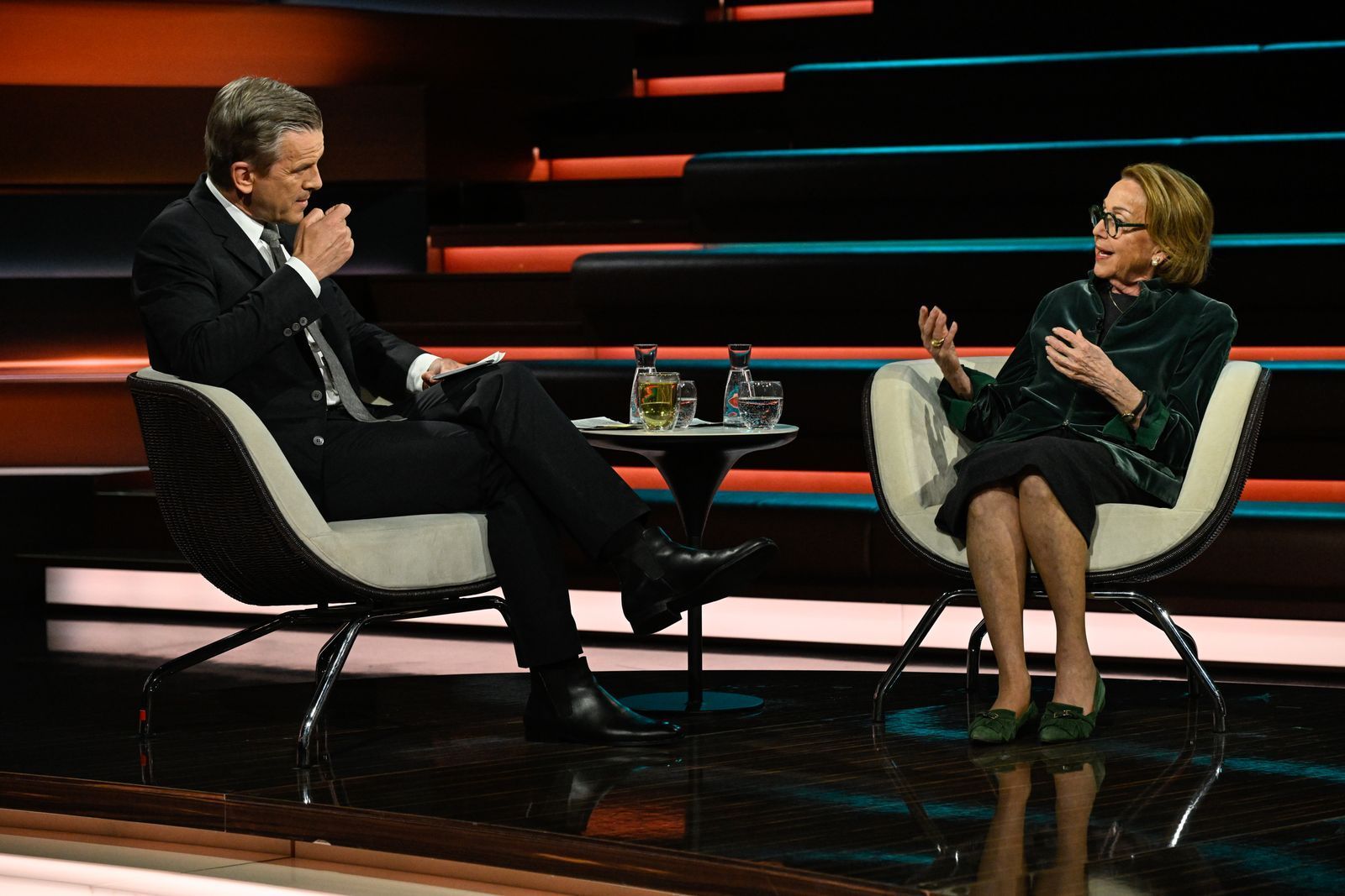 Shoah-Überlebende Eva Umlauf blickte mit Sorge auf den steigenden Antisemitismus in der Gesellschaft. (Bild: ZDF / Markus Hertrich)