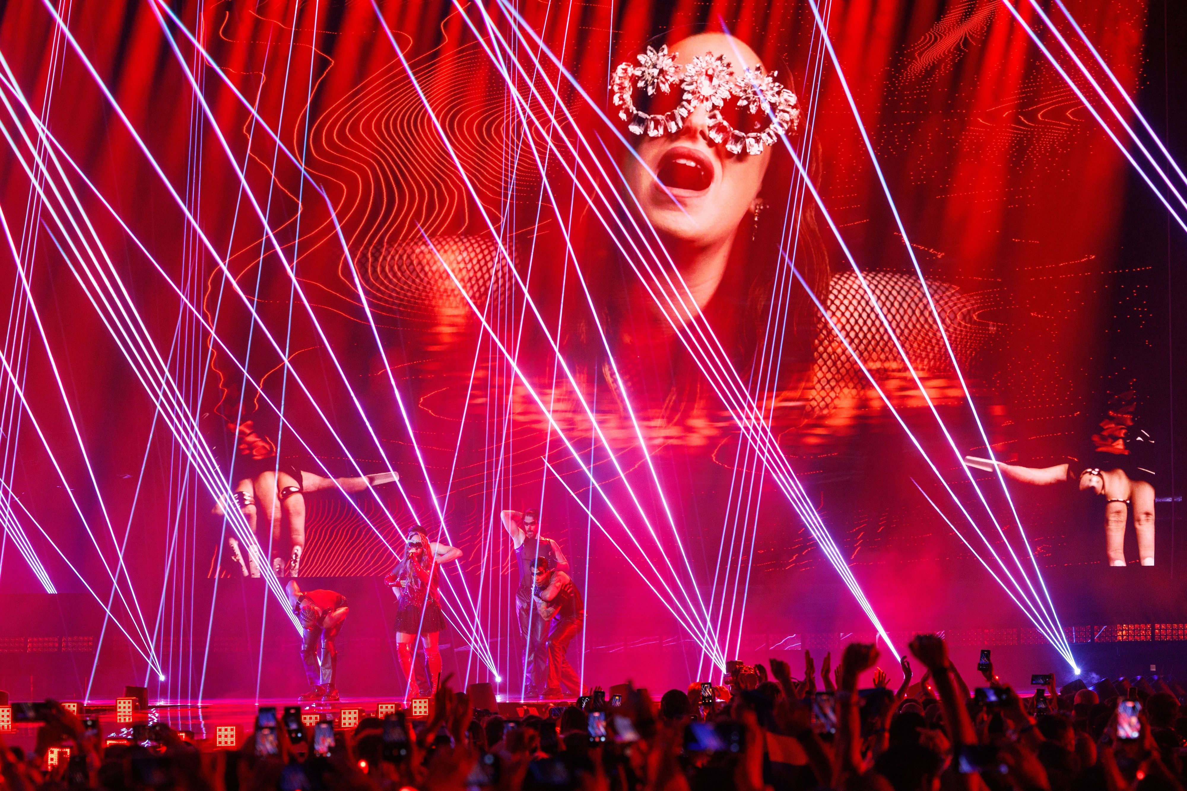 Felicia aus Schweden tritt mit dem Titel „My System“ bei der Probe für das Finale des 70. Eurovision Song Contest (ESC) auf.