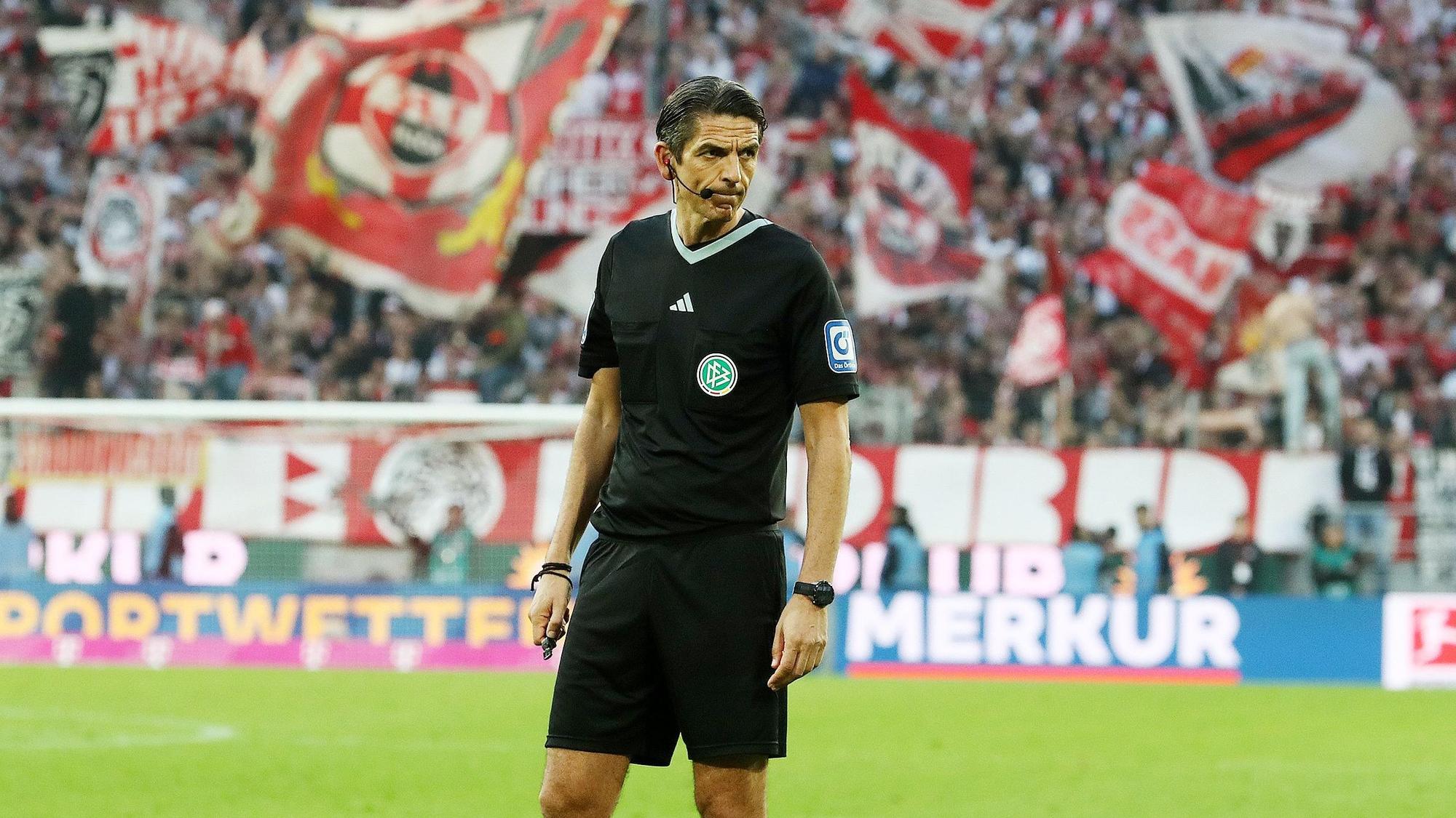 1.FC Köln vs. Borussia Mönchengladbach, 8. Spieltag, 22.10.2023, 15.30 Uhr, Schiedsrichter Deniz Aytekin, Bild: Herbert Bucco