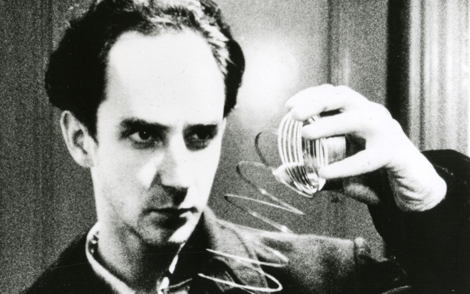 Radikal-Regisseur Darren Aronofsky verbindet in „Pi“ Chaostheorie, Zahlenspielereien und die manische Gedankenwelt eines Mathematik-Genies. (Bild: Studiocanal)