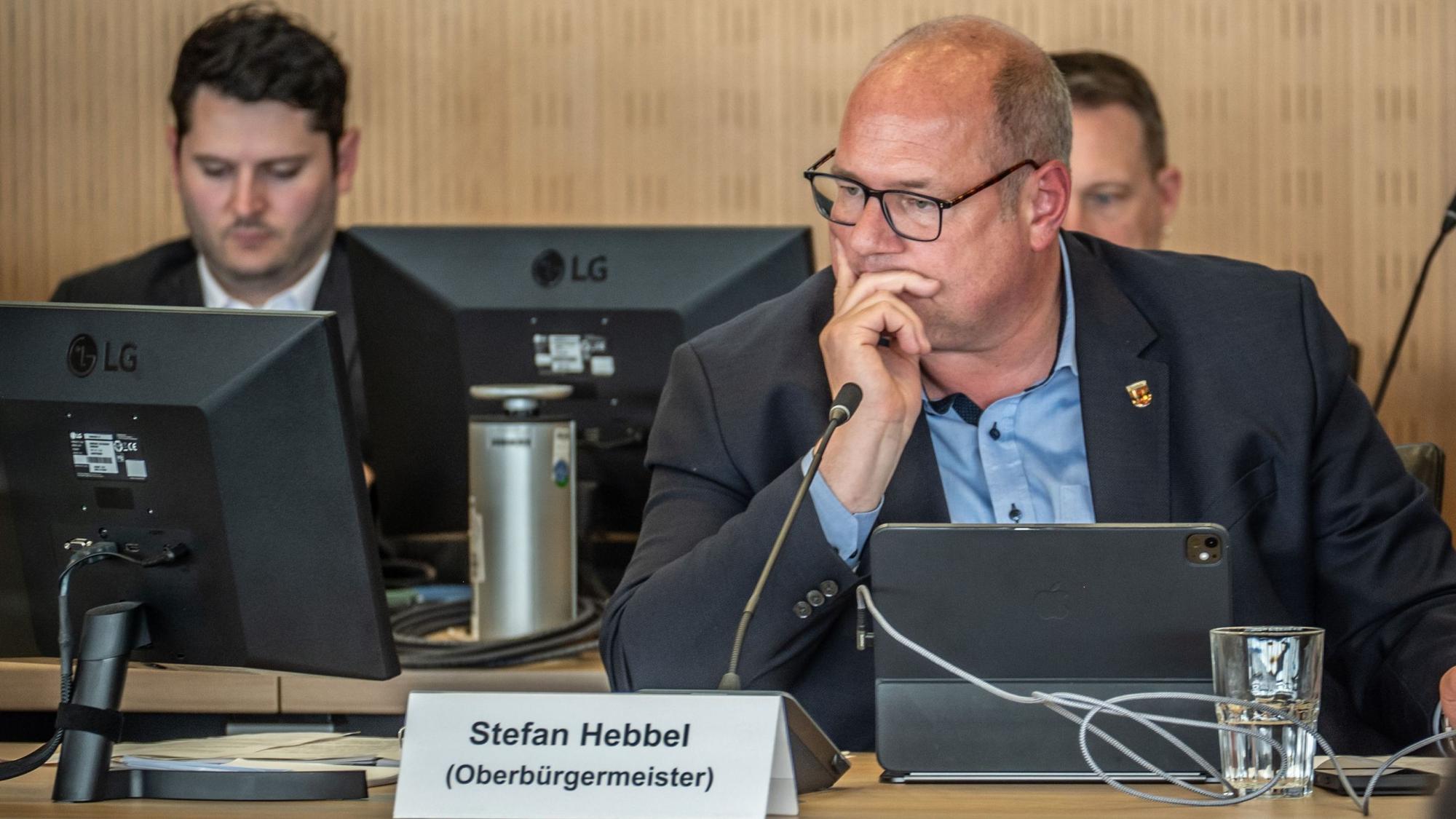 Stefan Hebbel in der Ratssitzung am 18. Mai 2026 Bild: Ralf Krieger