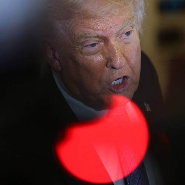 Donald Trump spricht bei einer Pressekonferenz (Archivfoto).