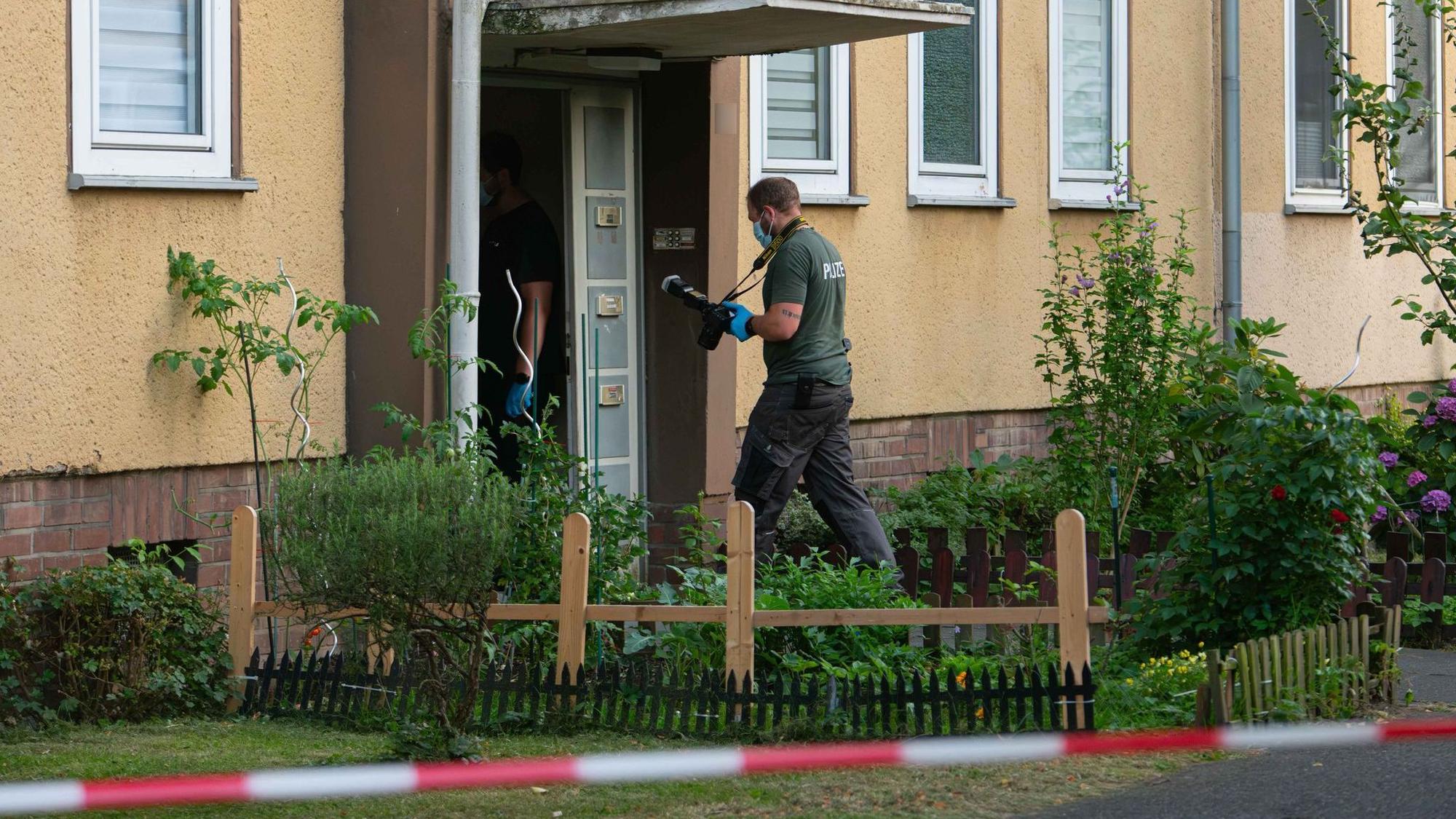 Frau in Dormagen tot gefunden: Sohn unter Mordverdacht