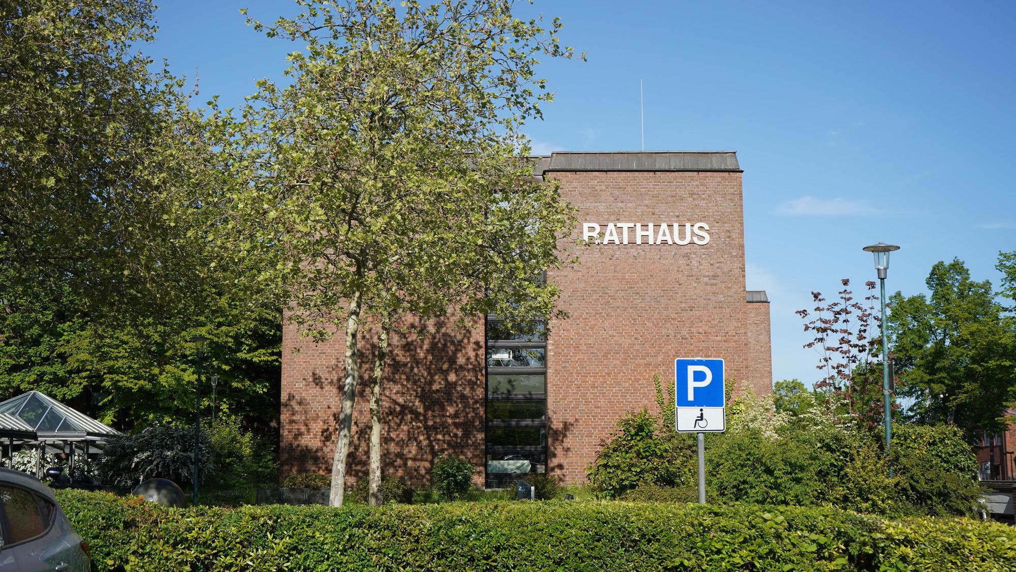 Das Foto zeigt das Kerpener Rathaus.